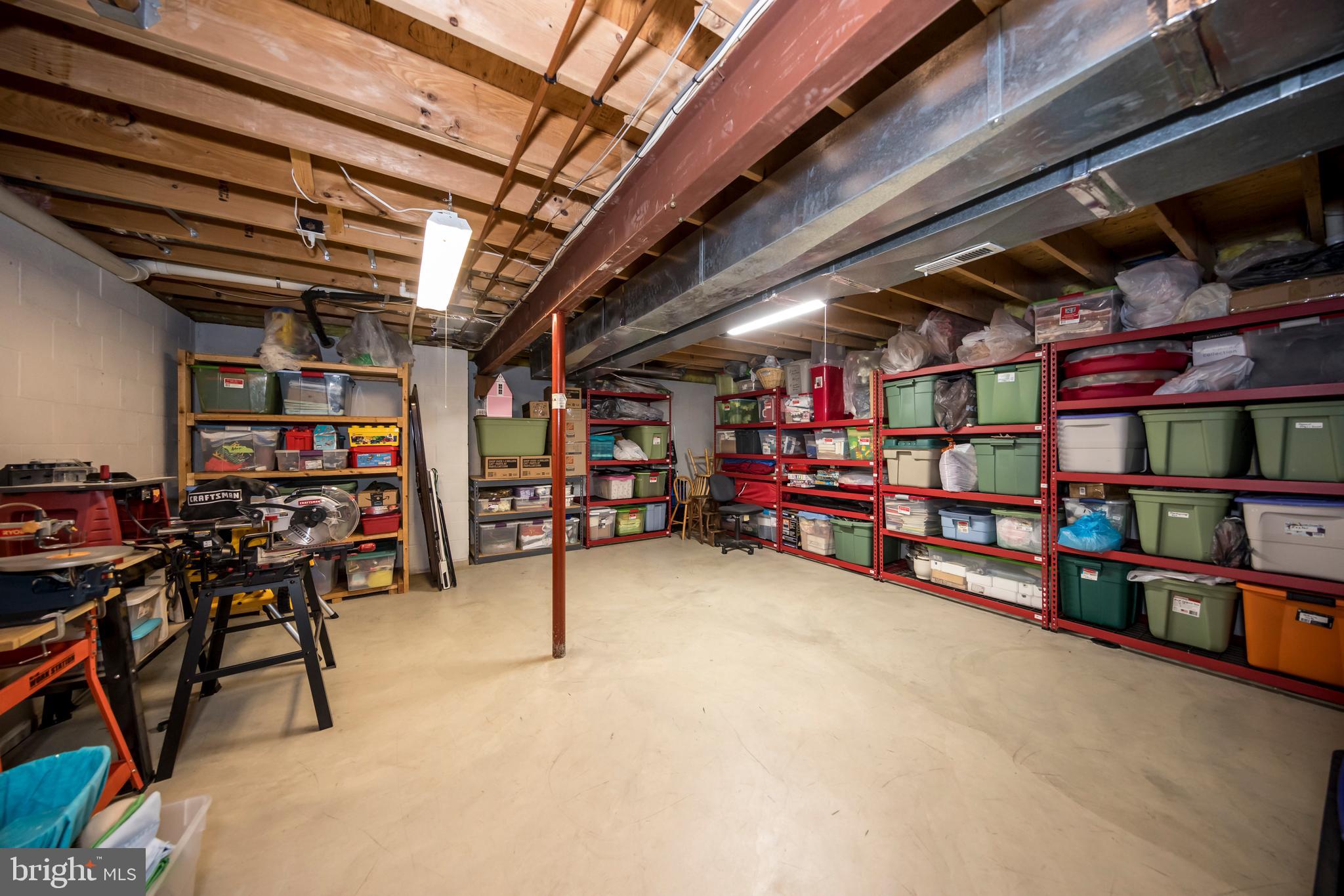 FOREST LAKES - Residential