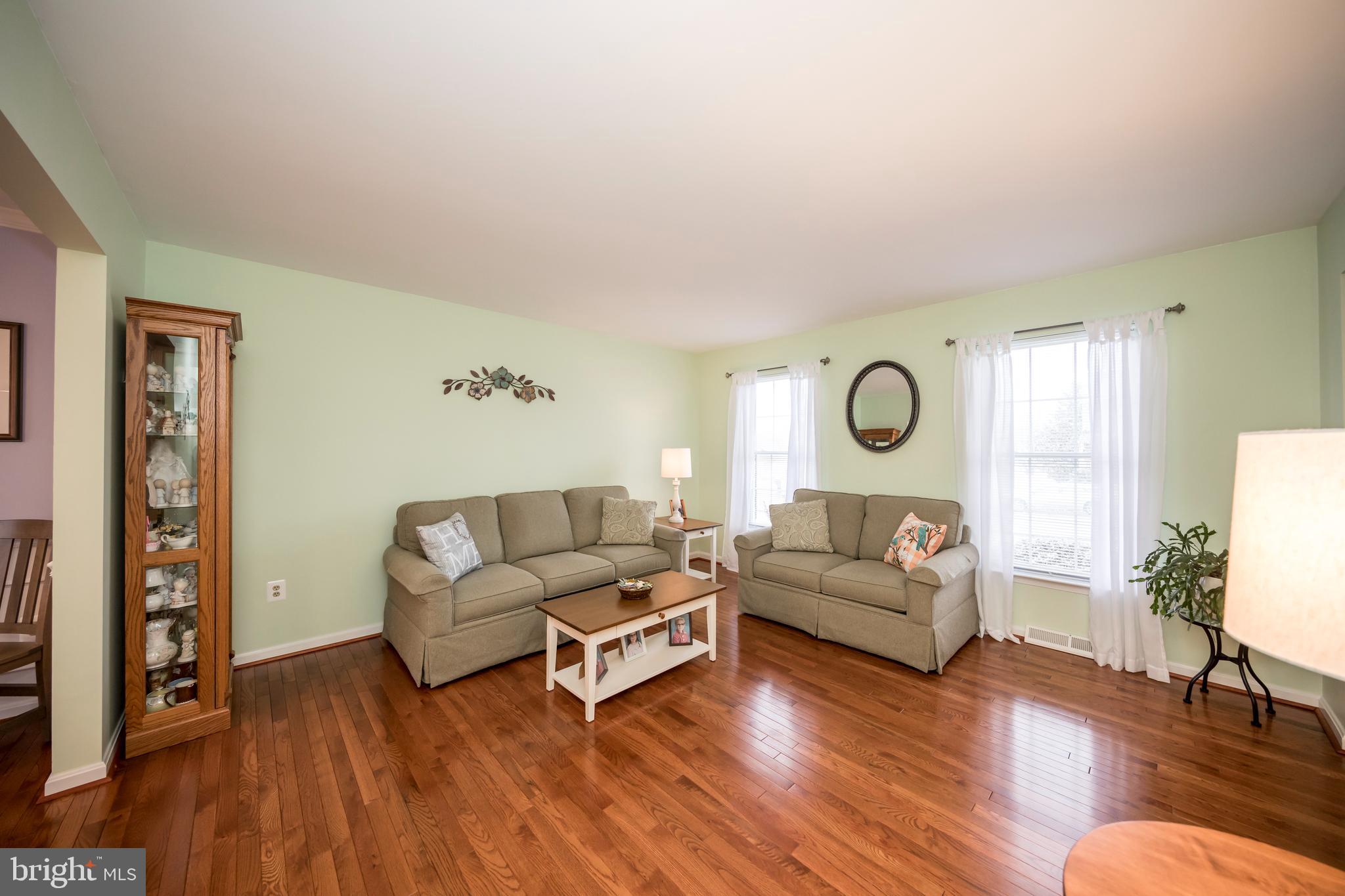 FOREST LAKES - Residential