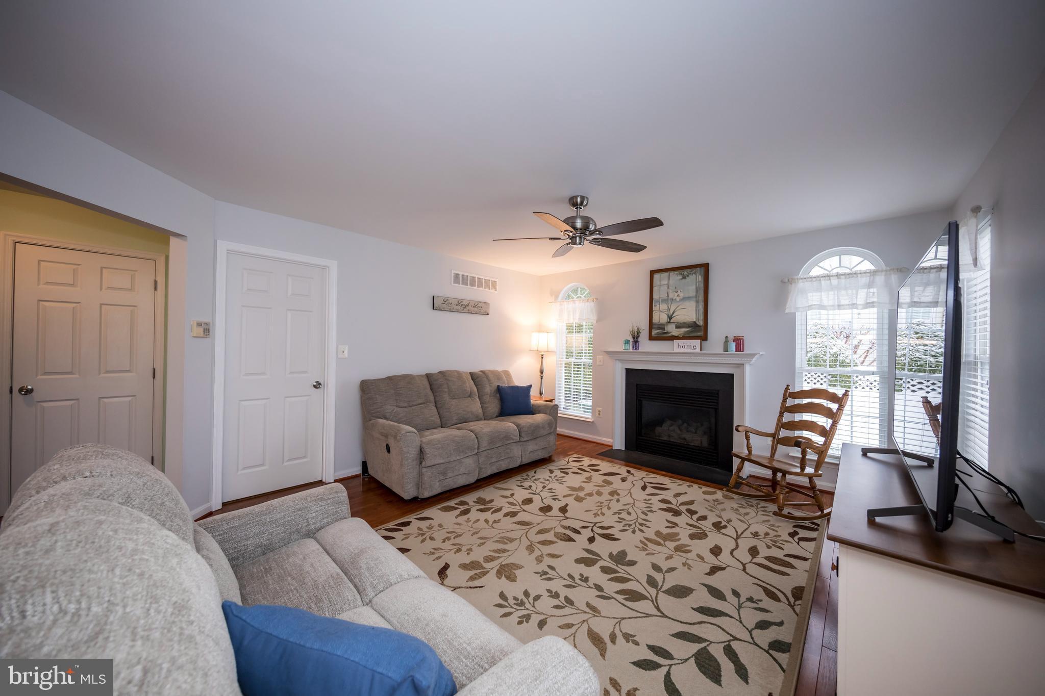 FOREST LAKES - Residential