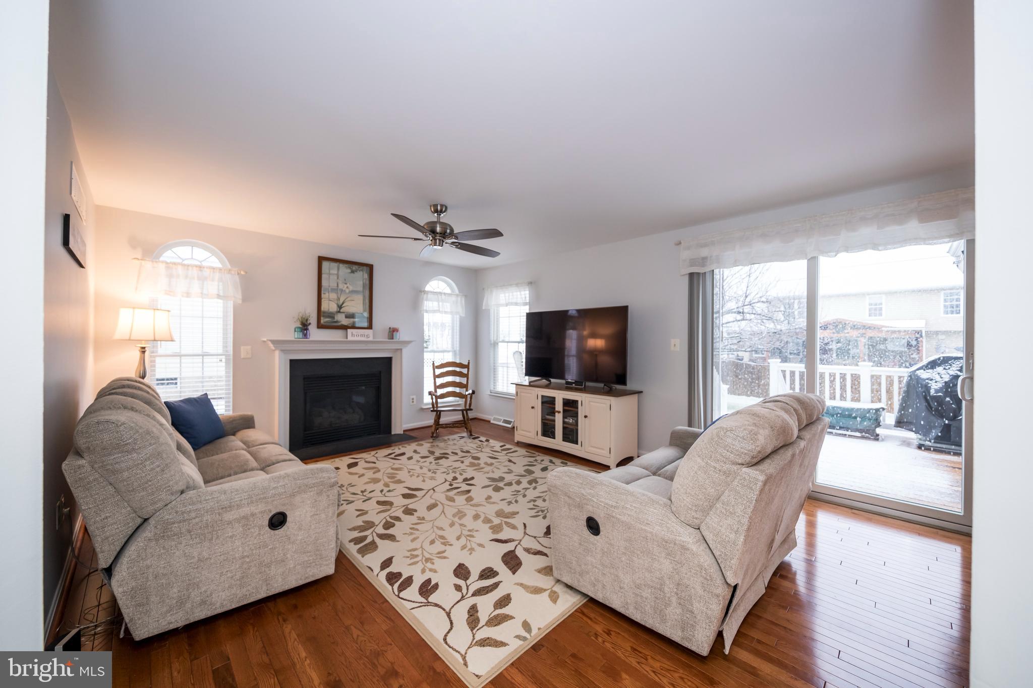 FOREST LAKES - Residential