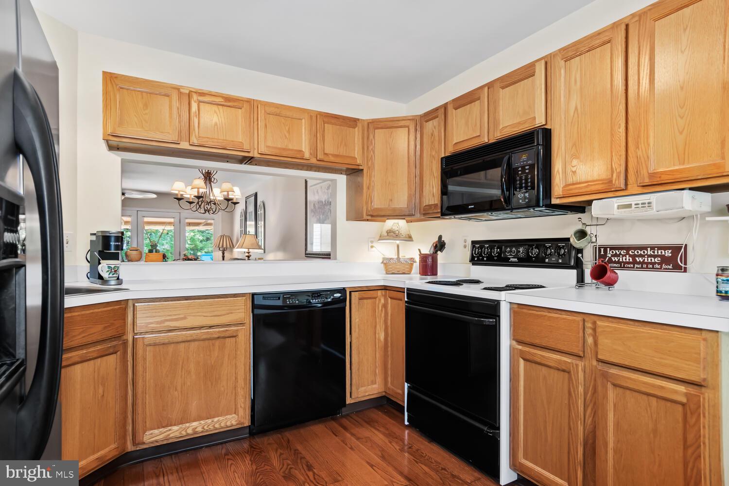 BRIDGE POINTE TOWNHOUSES - Residential