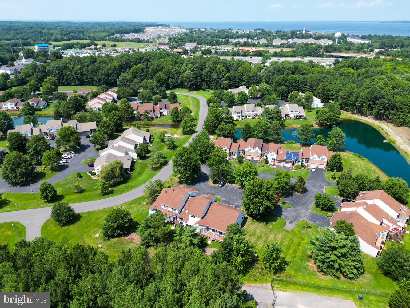 BRIDGE POINTE TOWNHOUSES - Residential