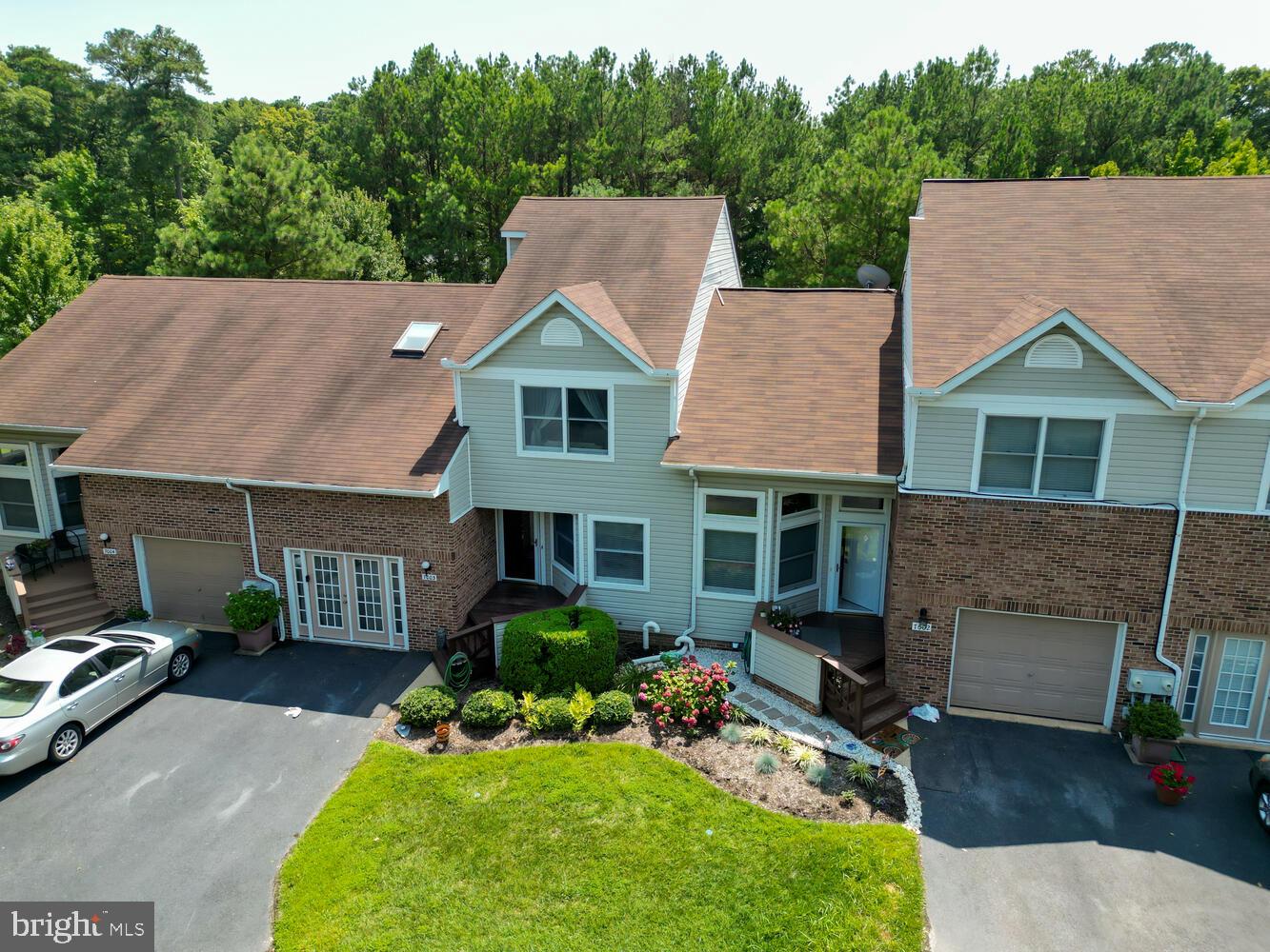 BRIDGE POINTE TOWNHOUSES - Residential