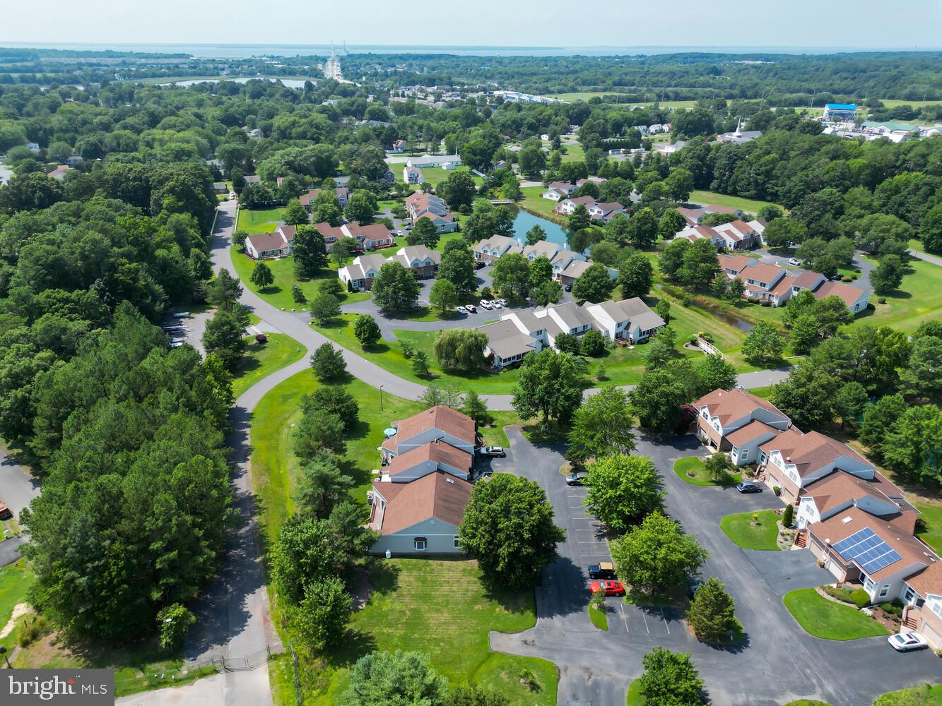 BRIDGE POINTE TOWNHOUSES - Residential