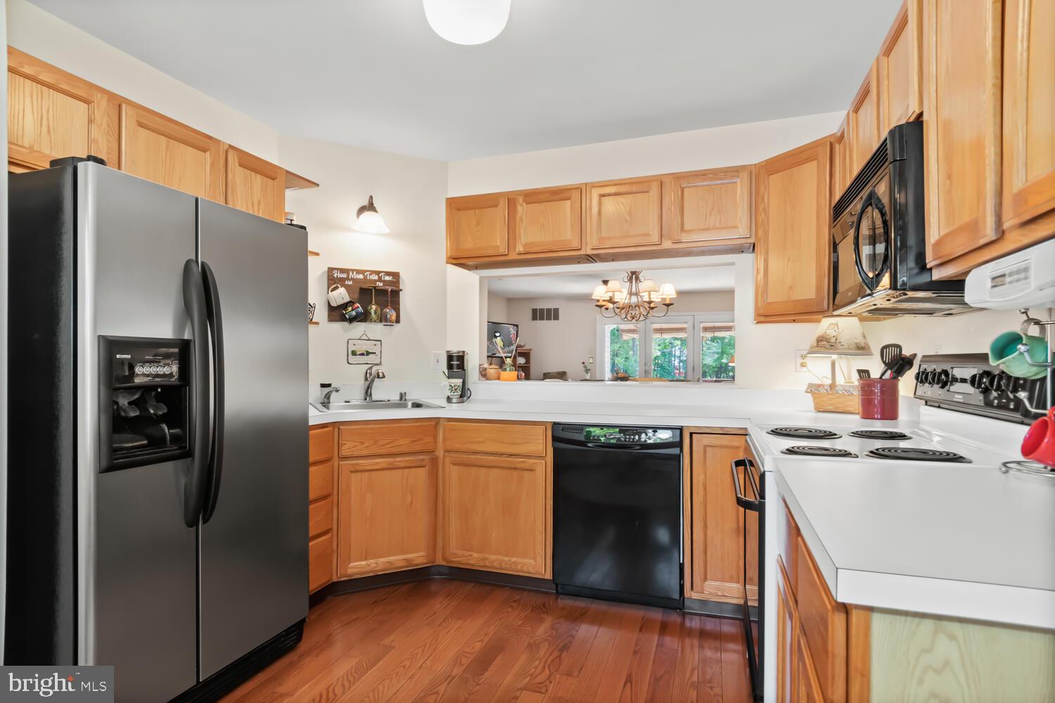 BRIDGE POINTE TOWNHOUSES - Residential