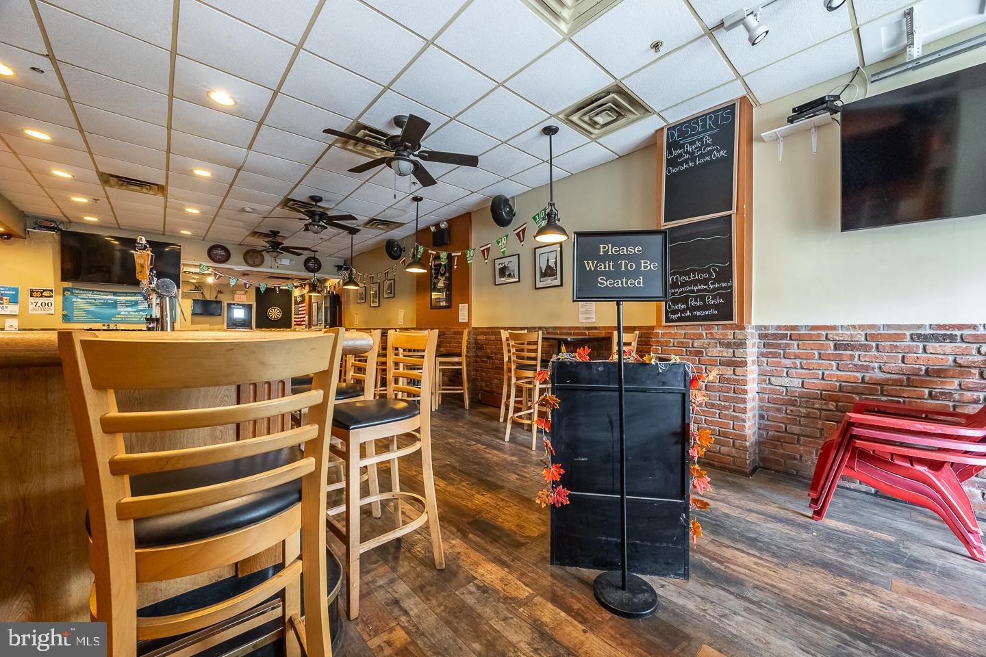 ARDMORE - Commercial Sale