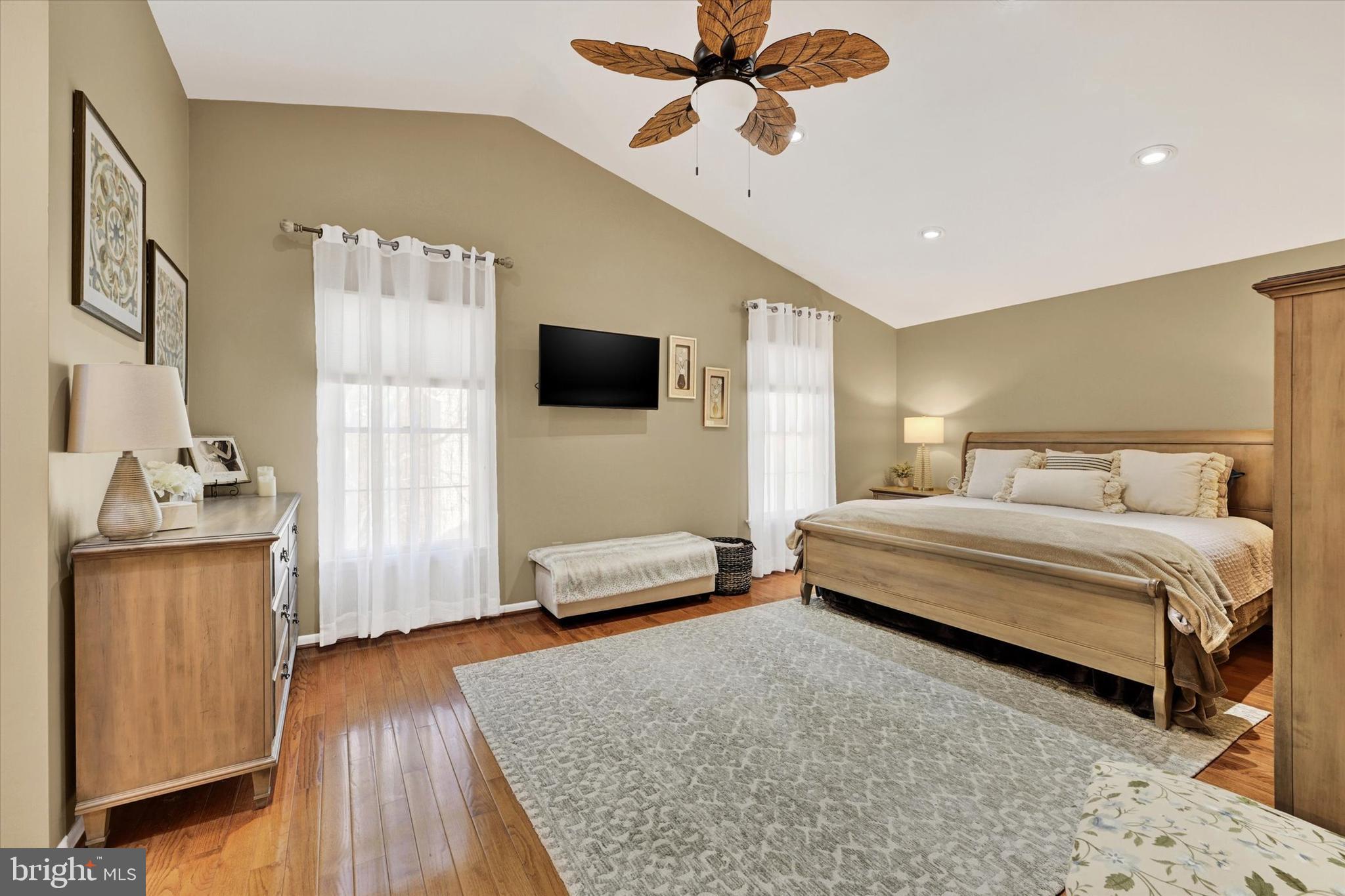 HUNTERS GLEN - Residential