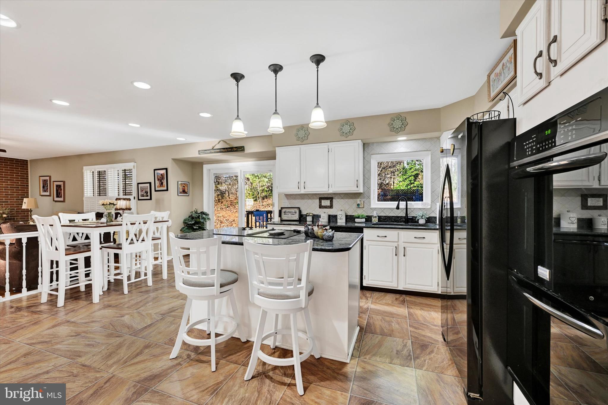 HUNTERS GLEN - Residential