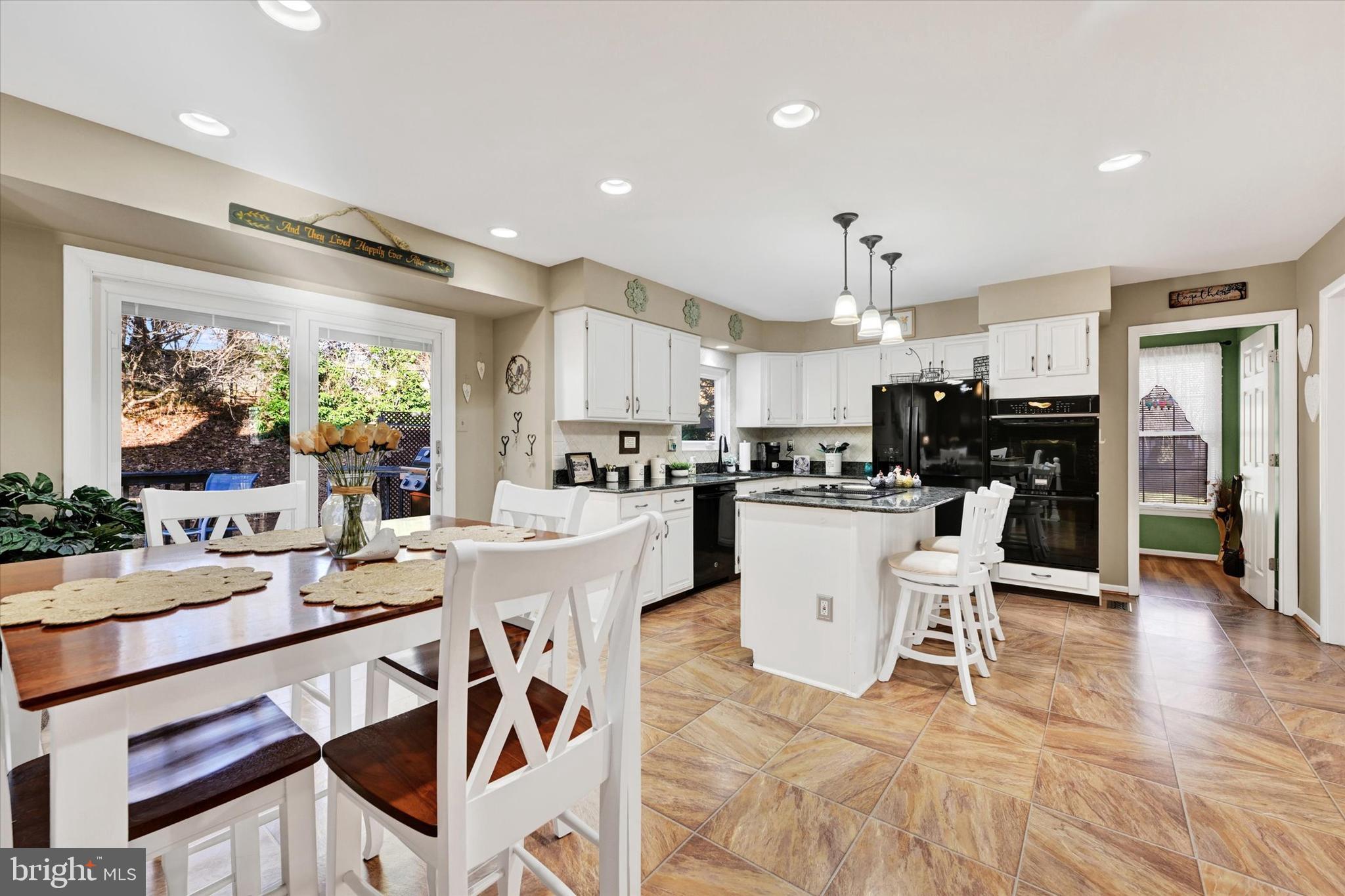 HUNTERS GLEN - Residential