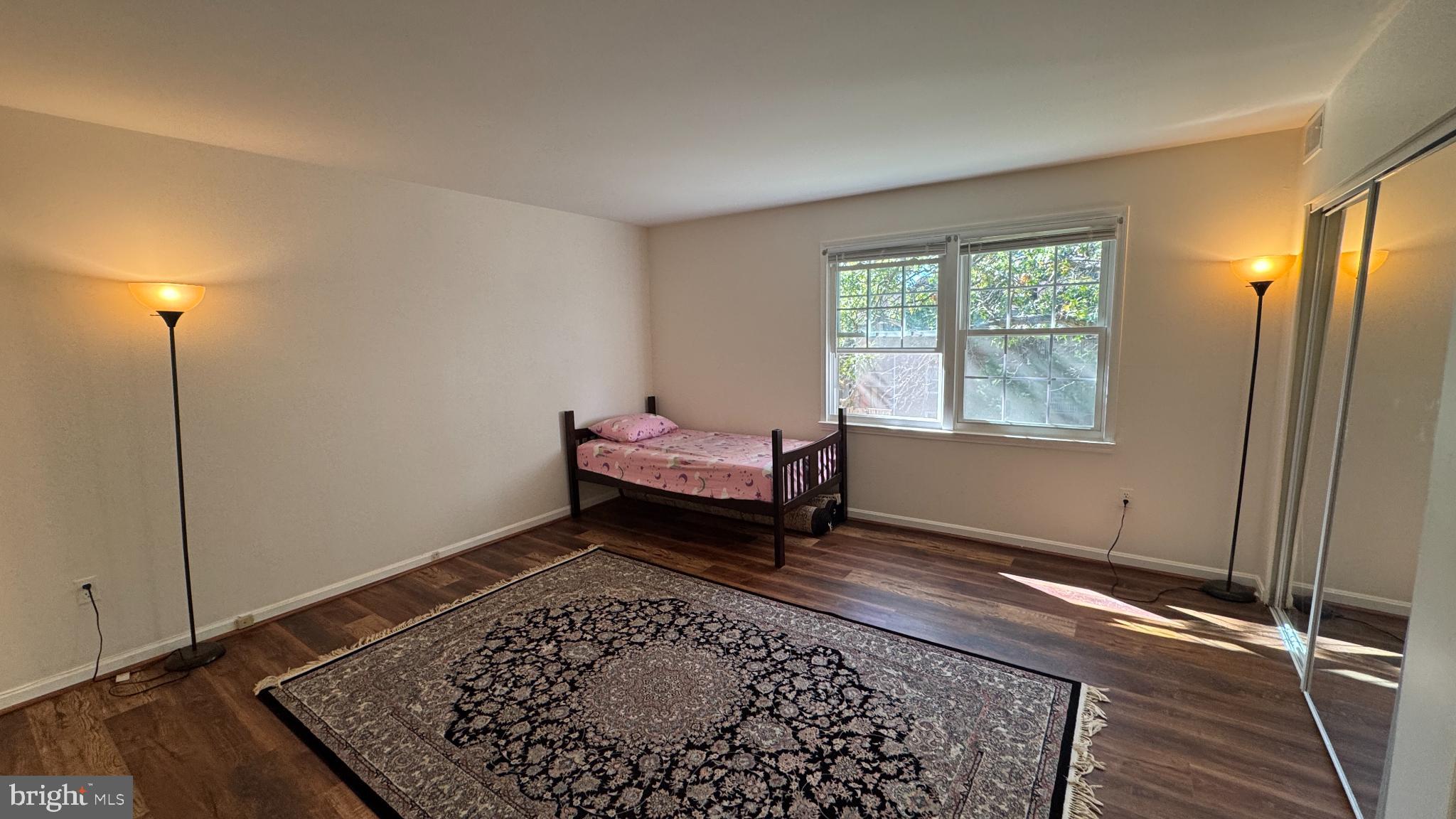 POTOMAC OAKS - Residential