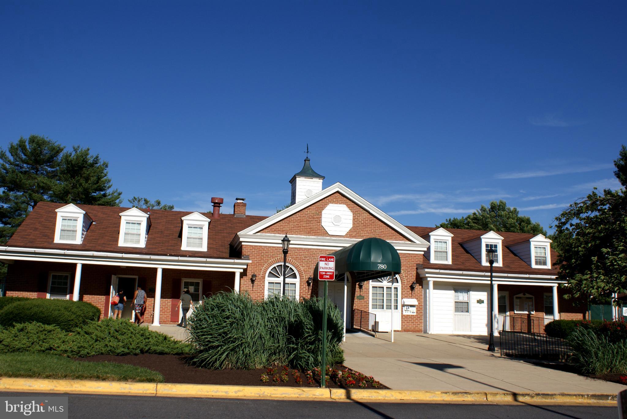 POTOMAC OAKS - Residential