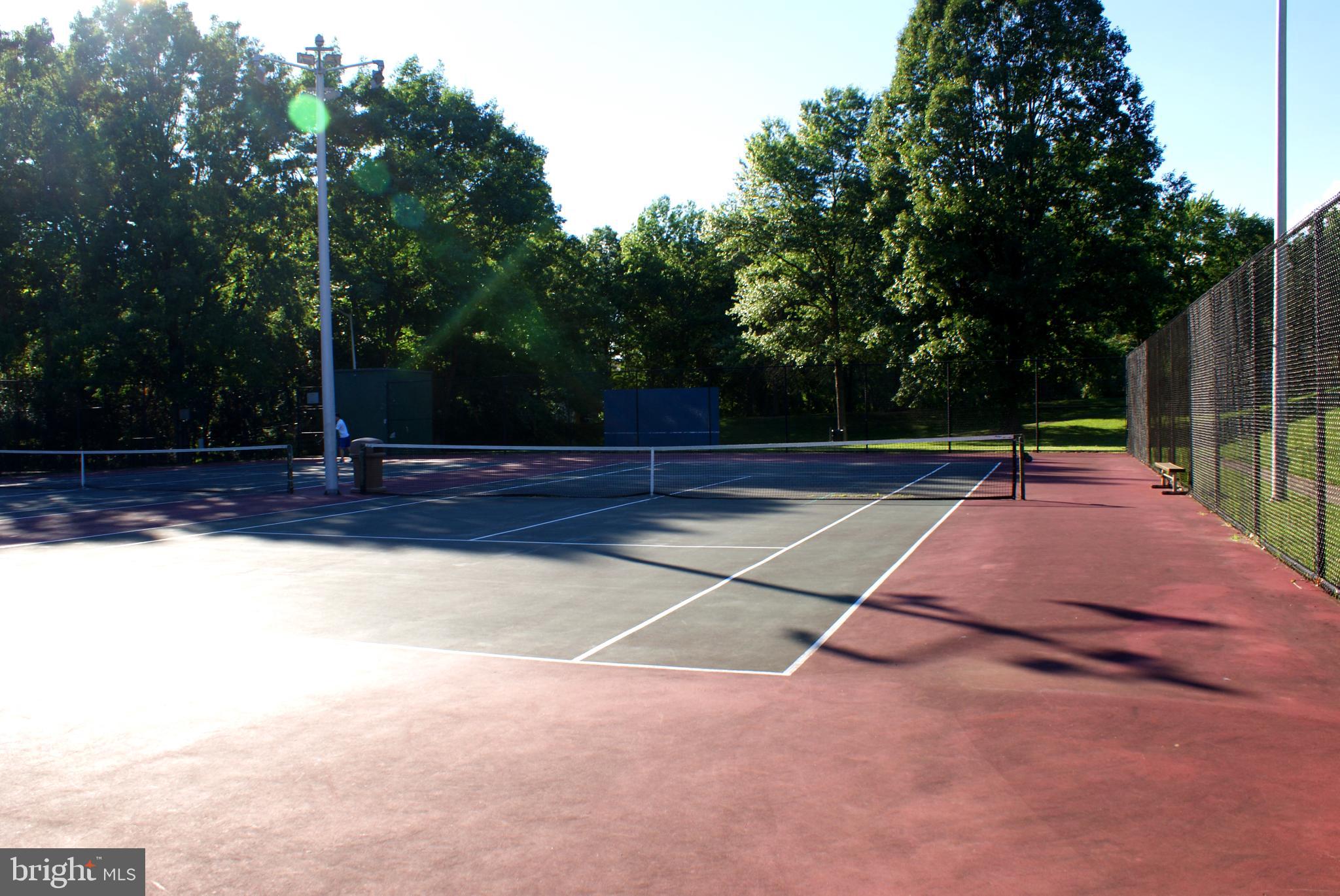 POTOMAC OAKS - Residential