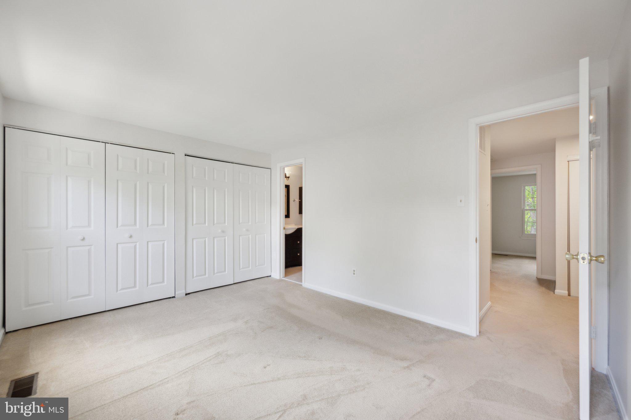 LONGMEAD - Residential