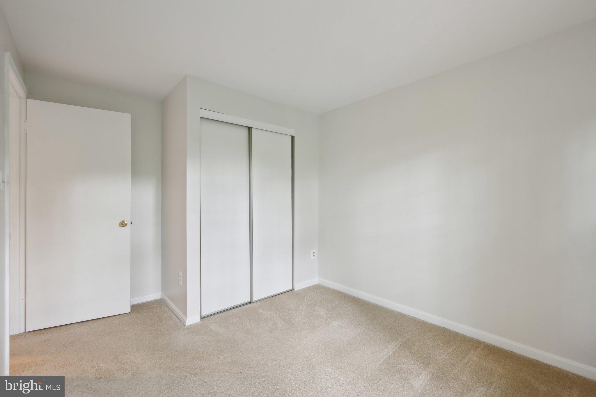 LONGMEAD - Residential