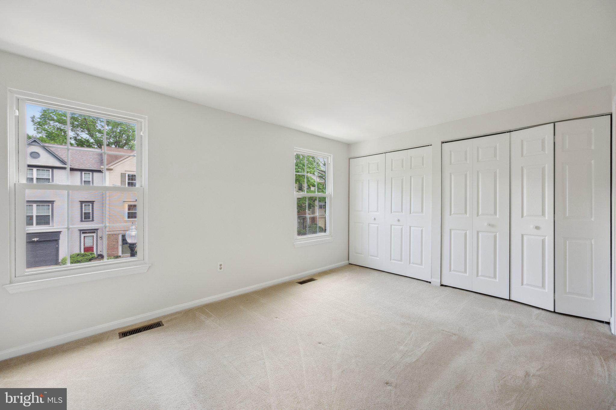 LONGMEAD - Residential