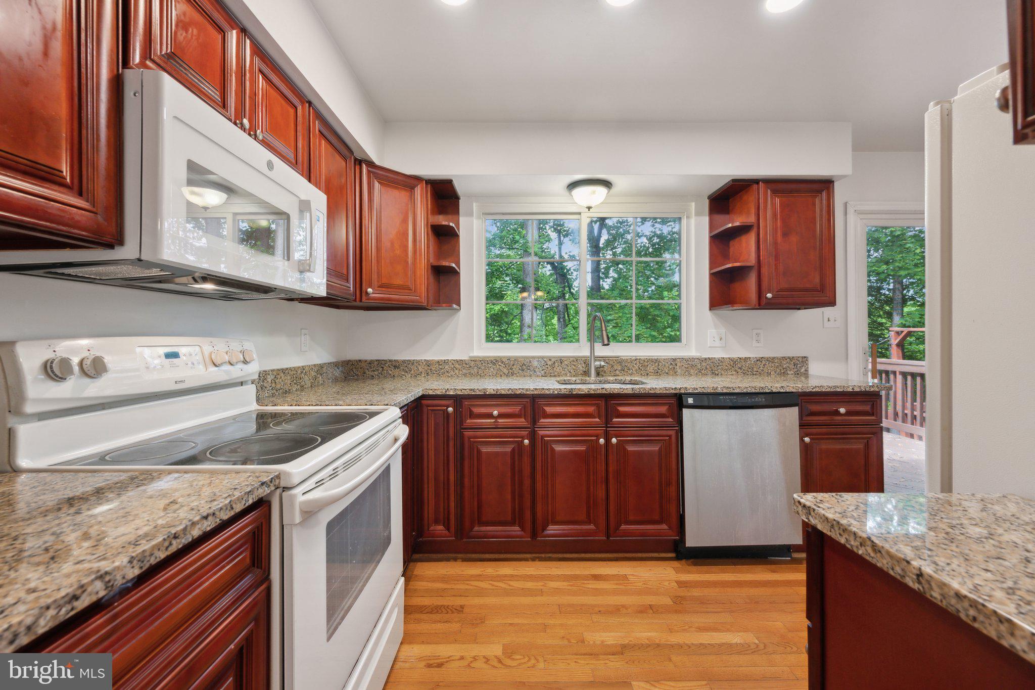 LONGMEAD - Residential