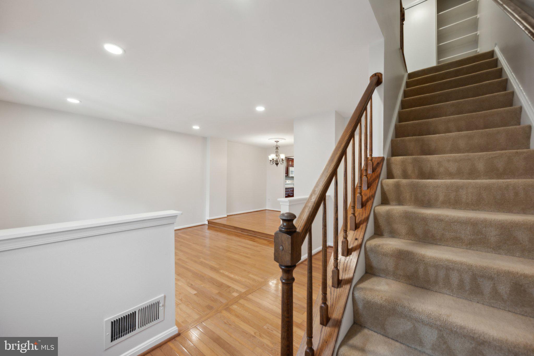 LONGMEAD - Residential