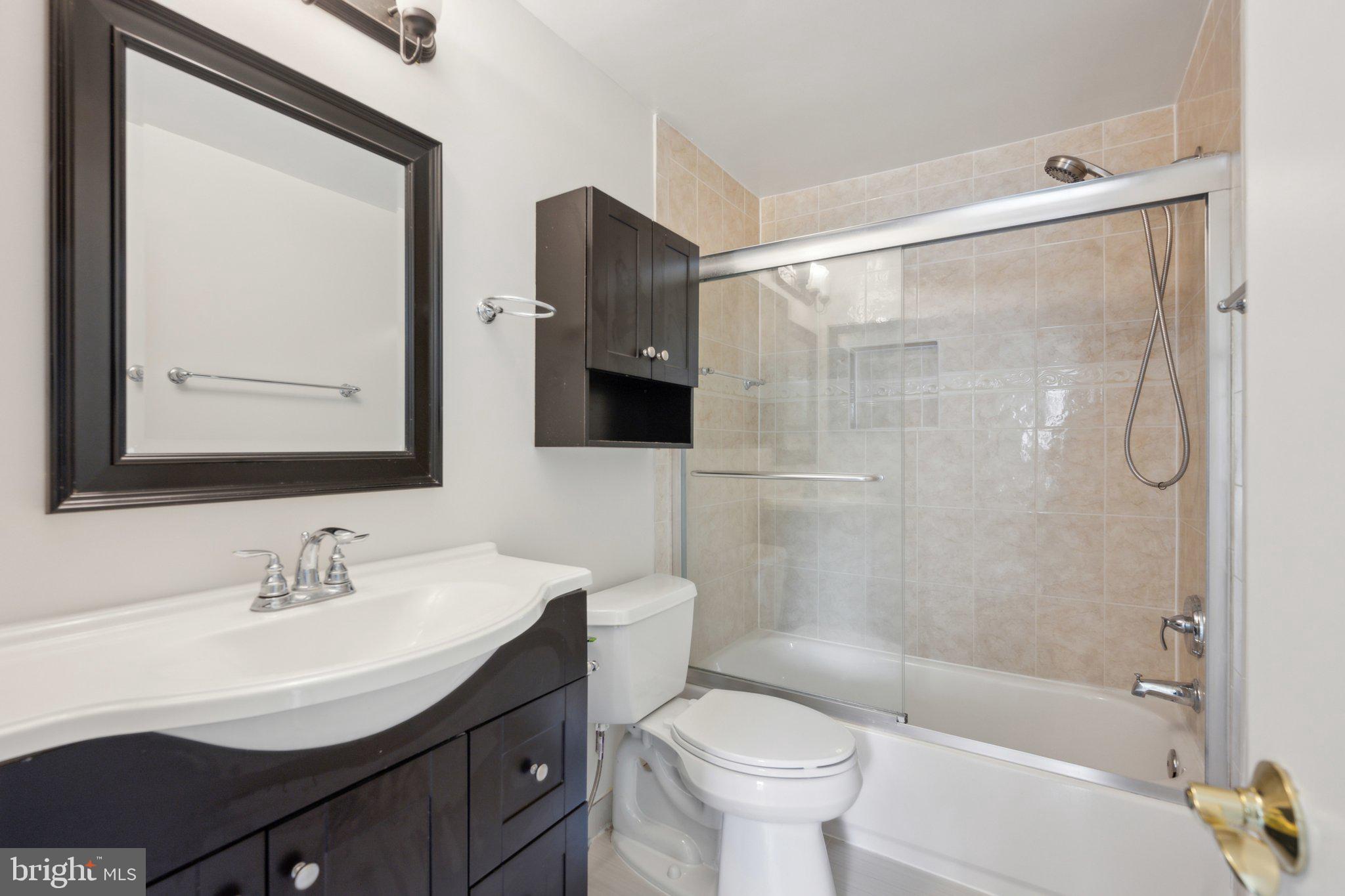 LONGMEAD - Residential