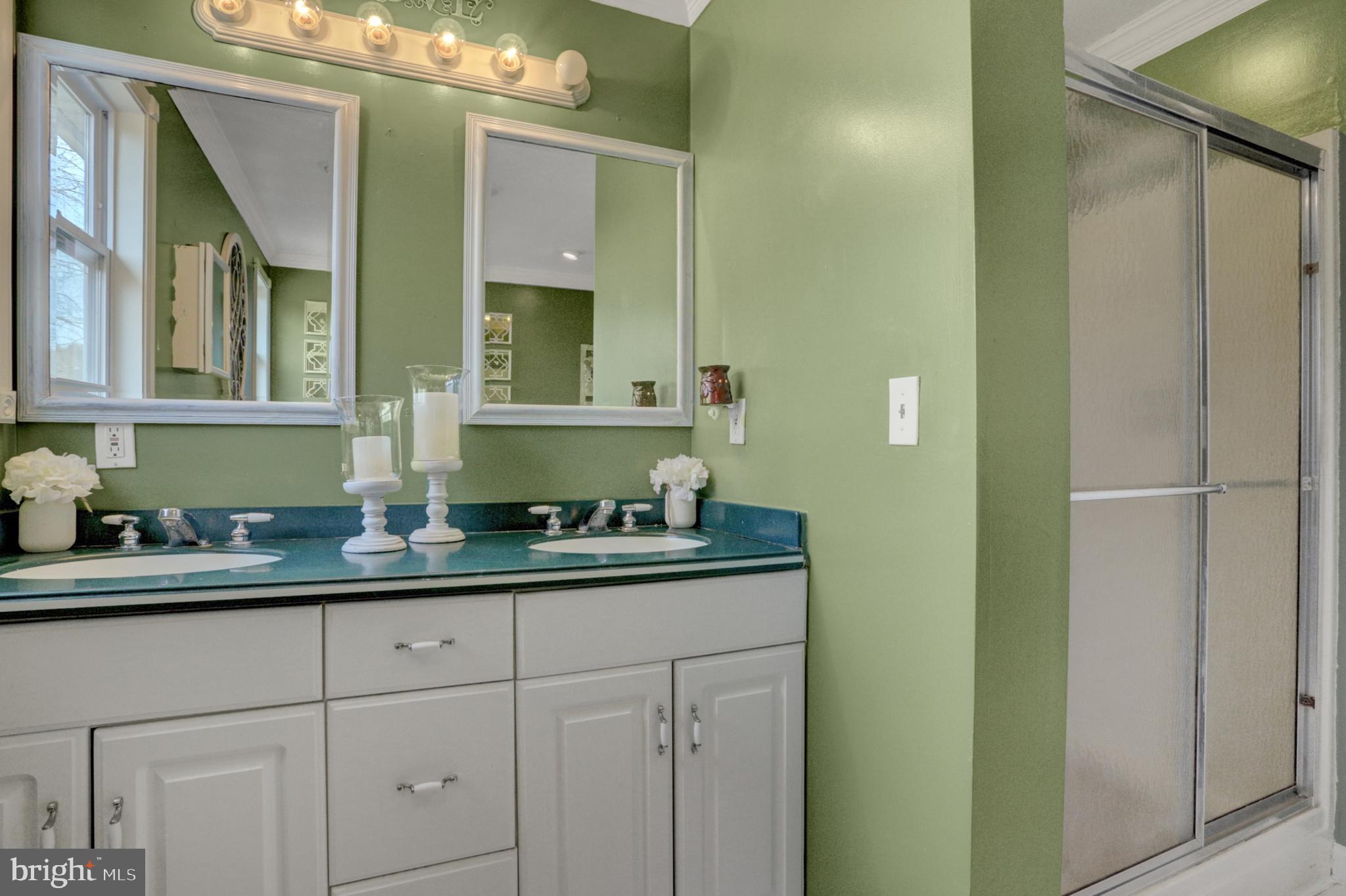 STREAMWOOD - Residential