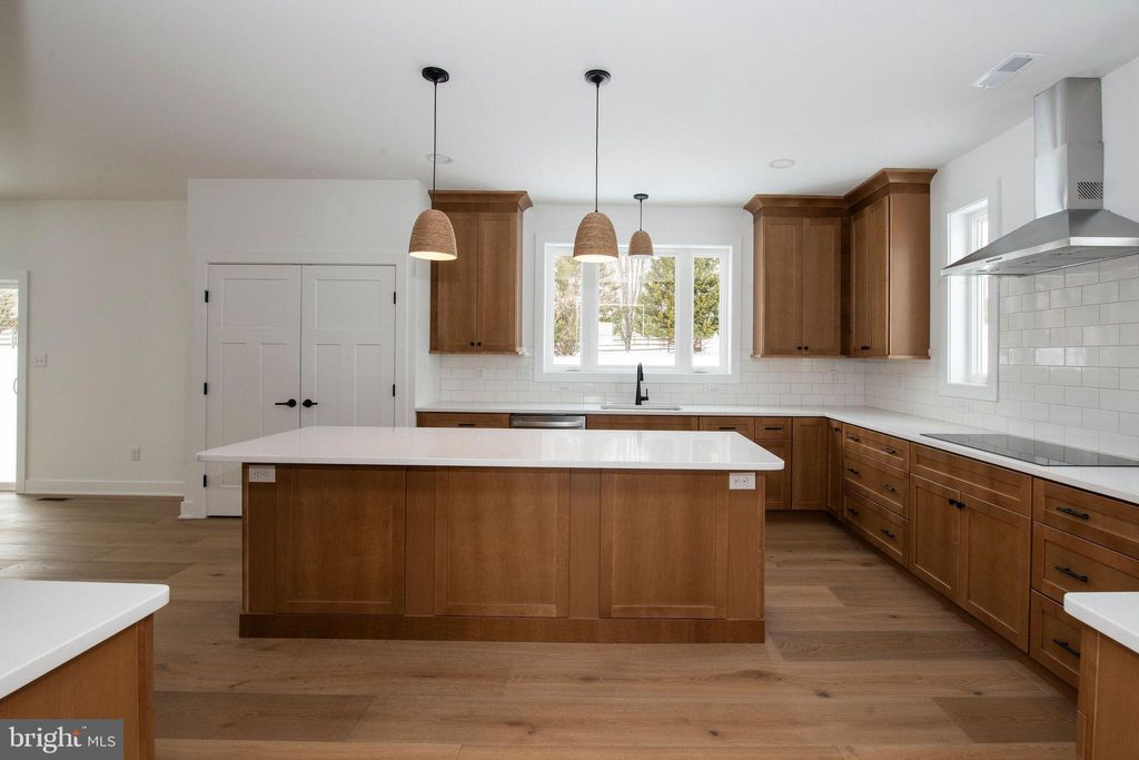 Photo of 209 Old State Rd, ROYERSFORD, PA 19468 (MLS # PAMC2166480)