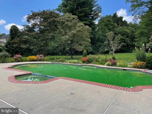 POTOMAC MANOR - Residential Lease