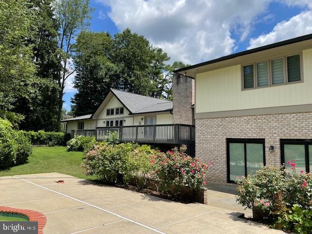 POTOMAC MANOR - Residential Lease