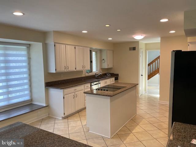 POTOMAC MANOR - Residential Lease