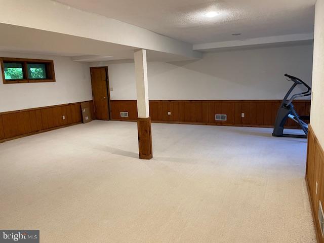 POTOMAC MANOR - Residential Lease