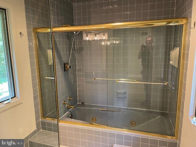 POTOMAC MANOR - Residential Lease