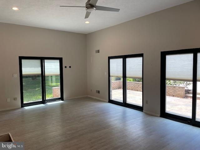 POTOMAC MANOR - Residential Lease