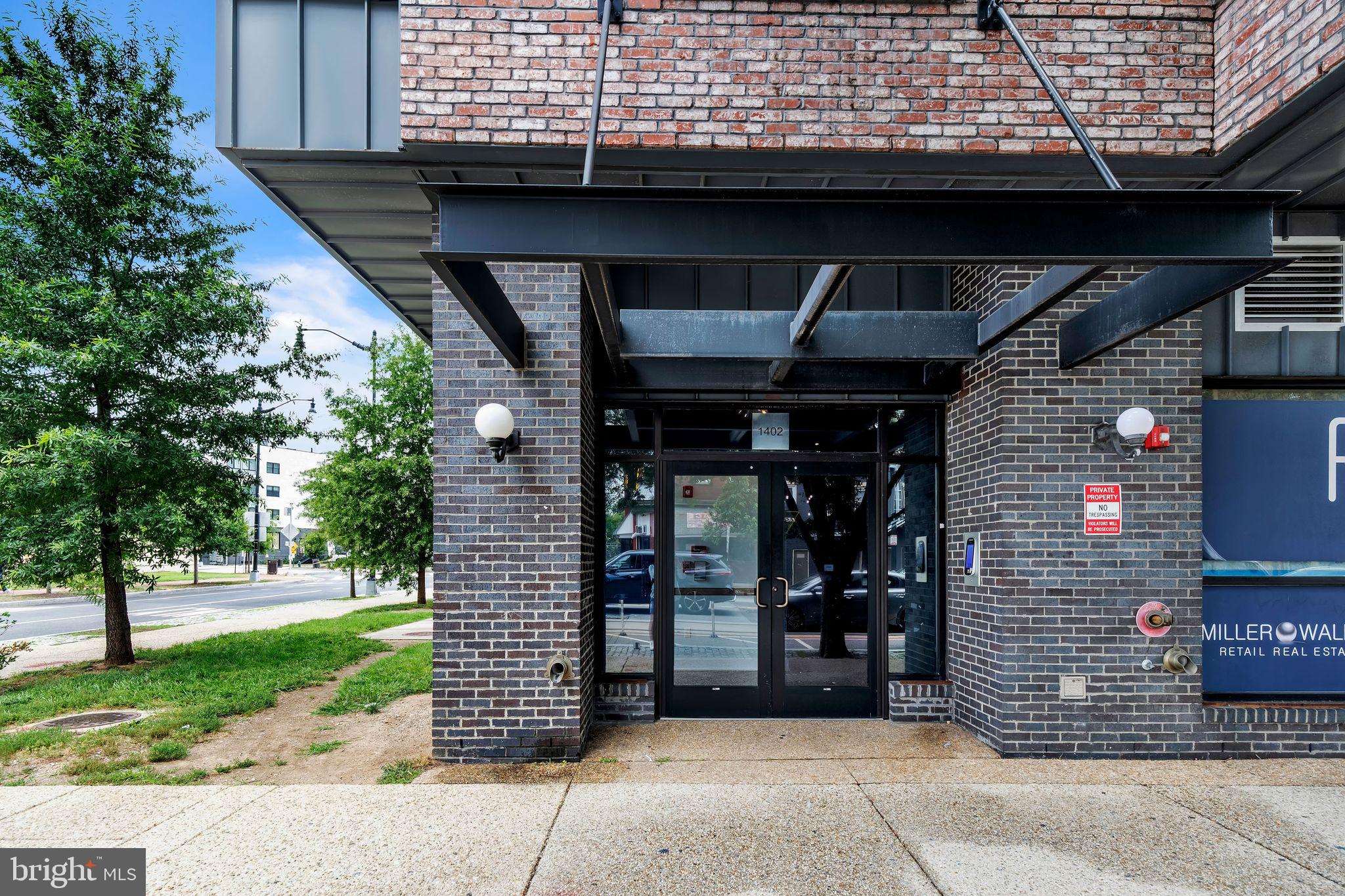 1402 H STREET NE 207