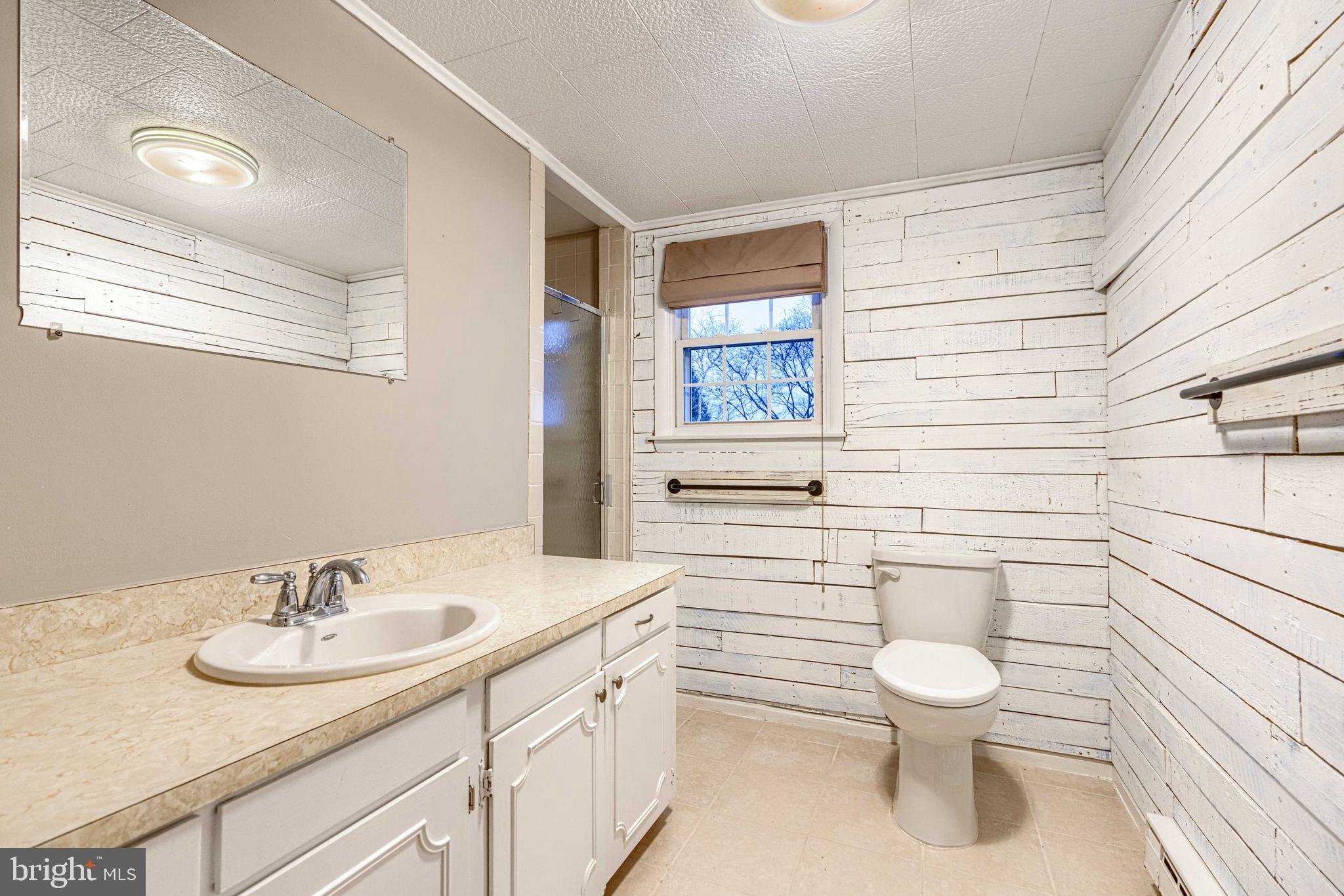 JARRETTSVILLE - Residential