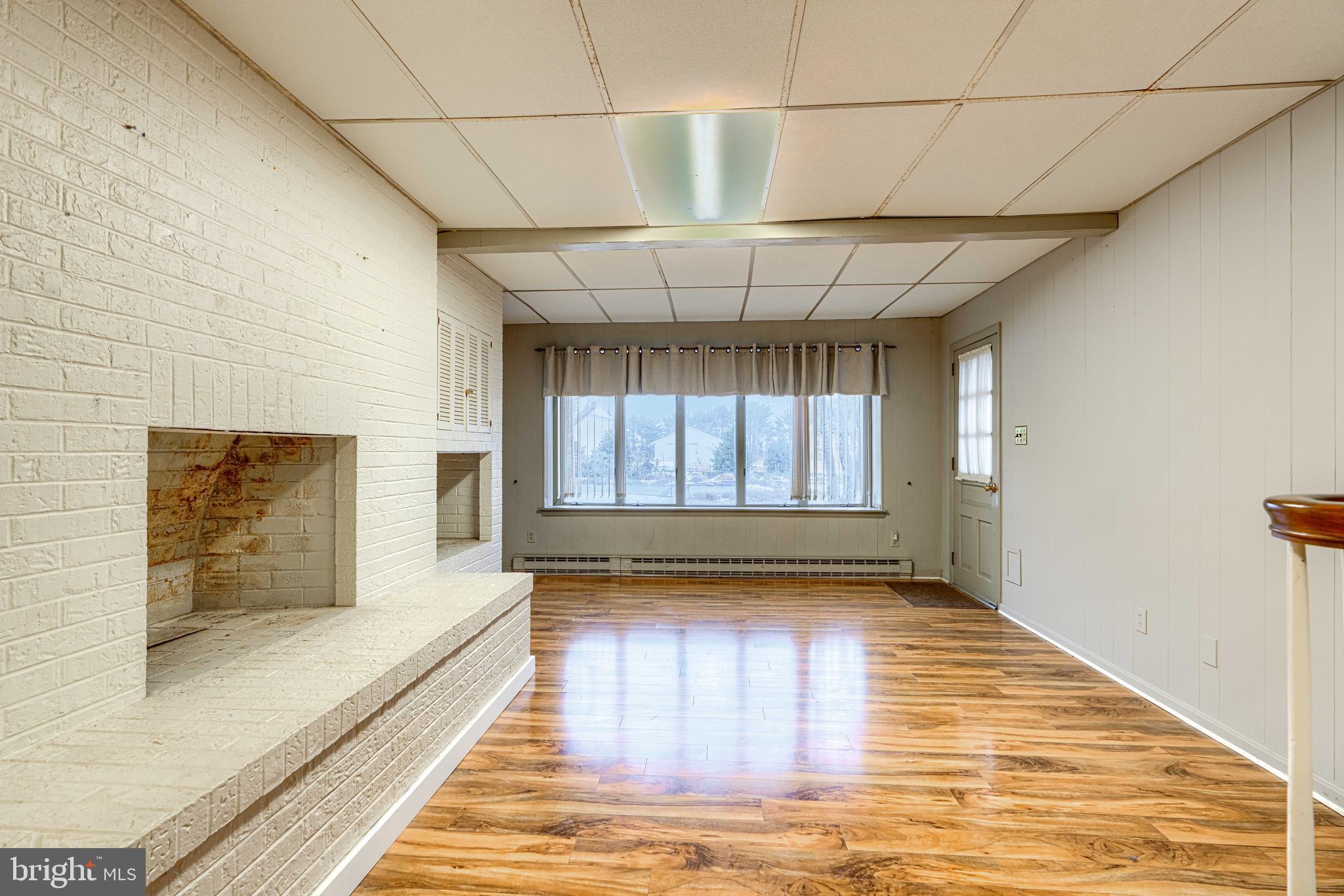 JARRETTSVILLE - Residential