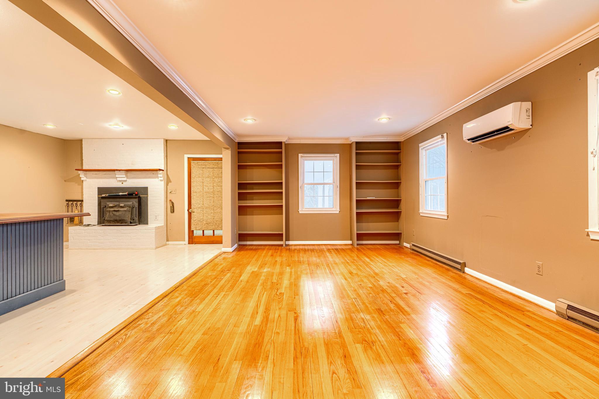 JARRETTSVILLE - Residential