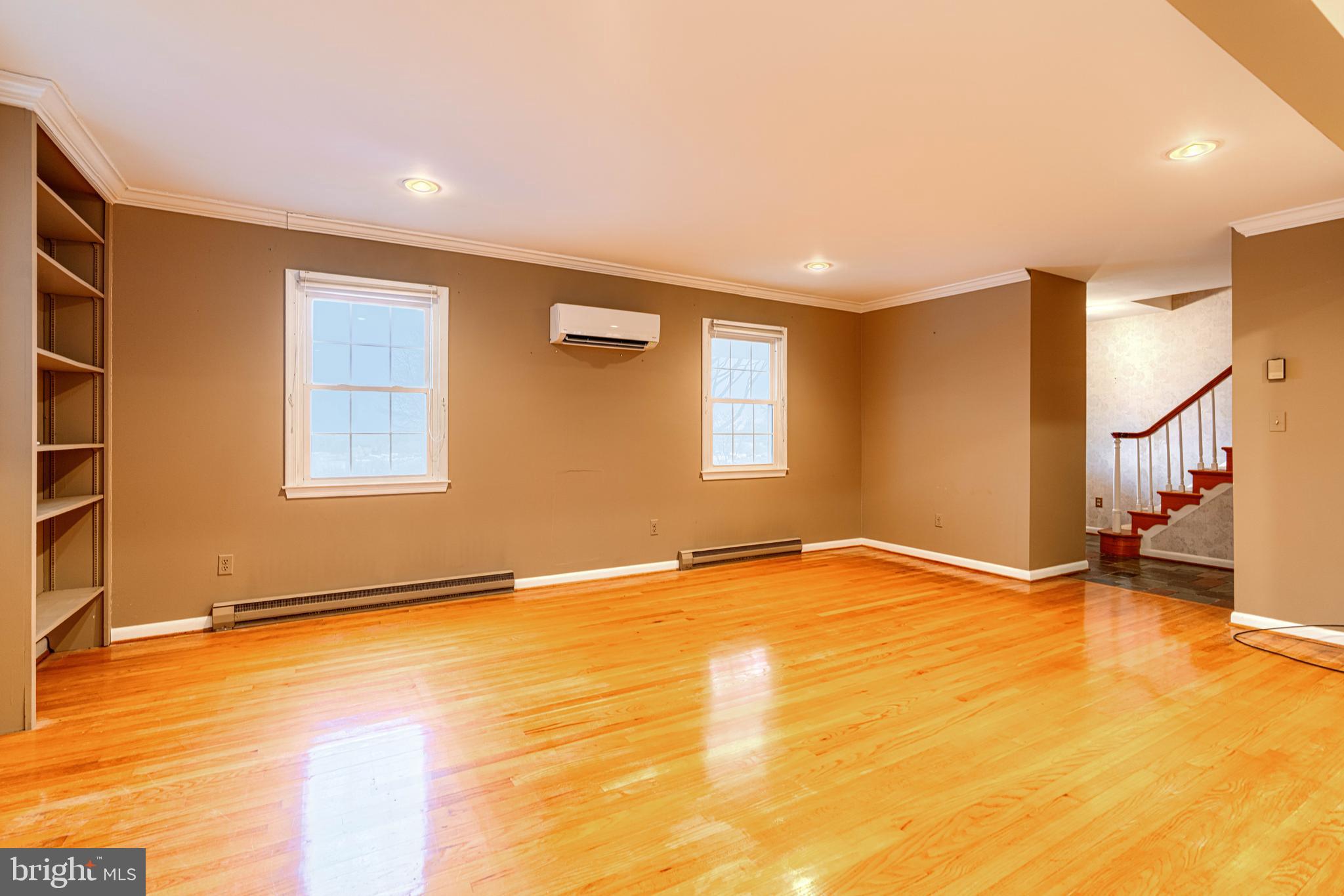 JARRETTSVILLE - Residential