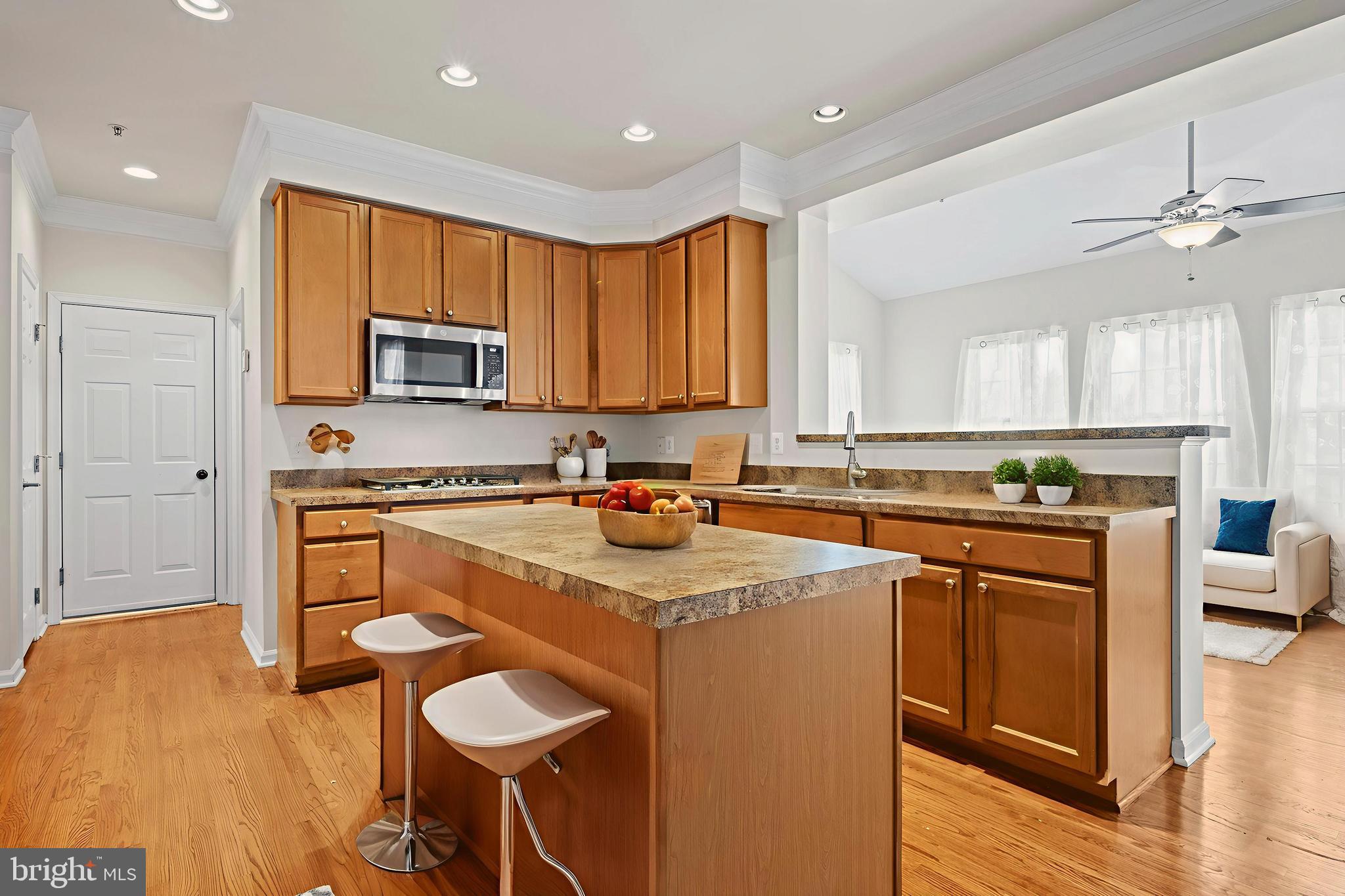 ADAMSTOWN COMMONS - Residential