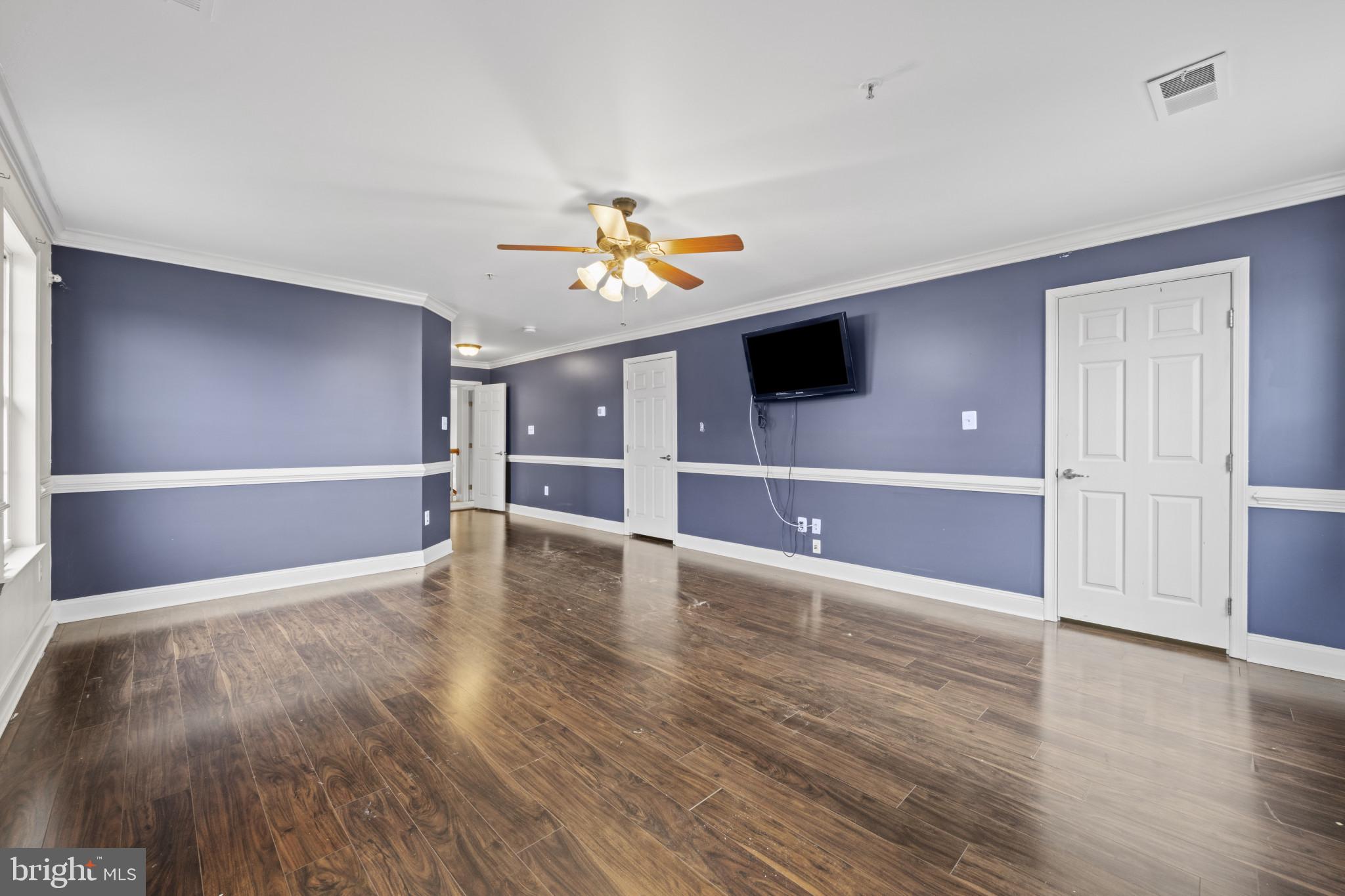 ADAMSTOWN COMMONS - Residential