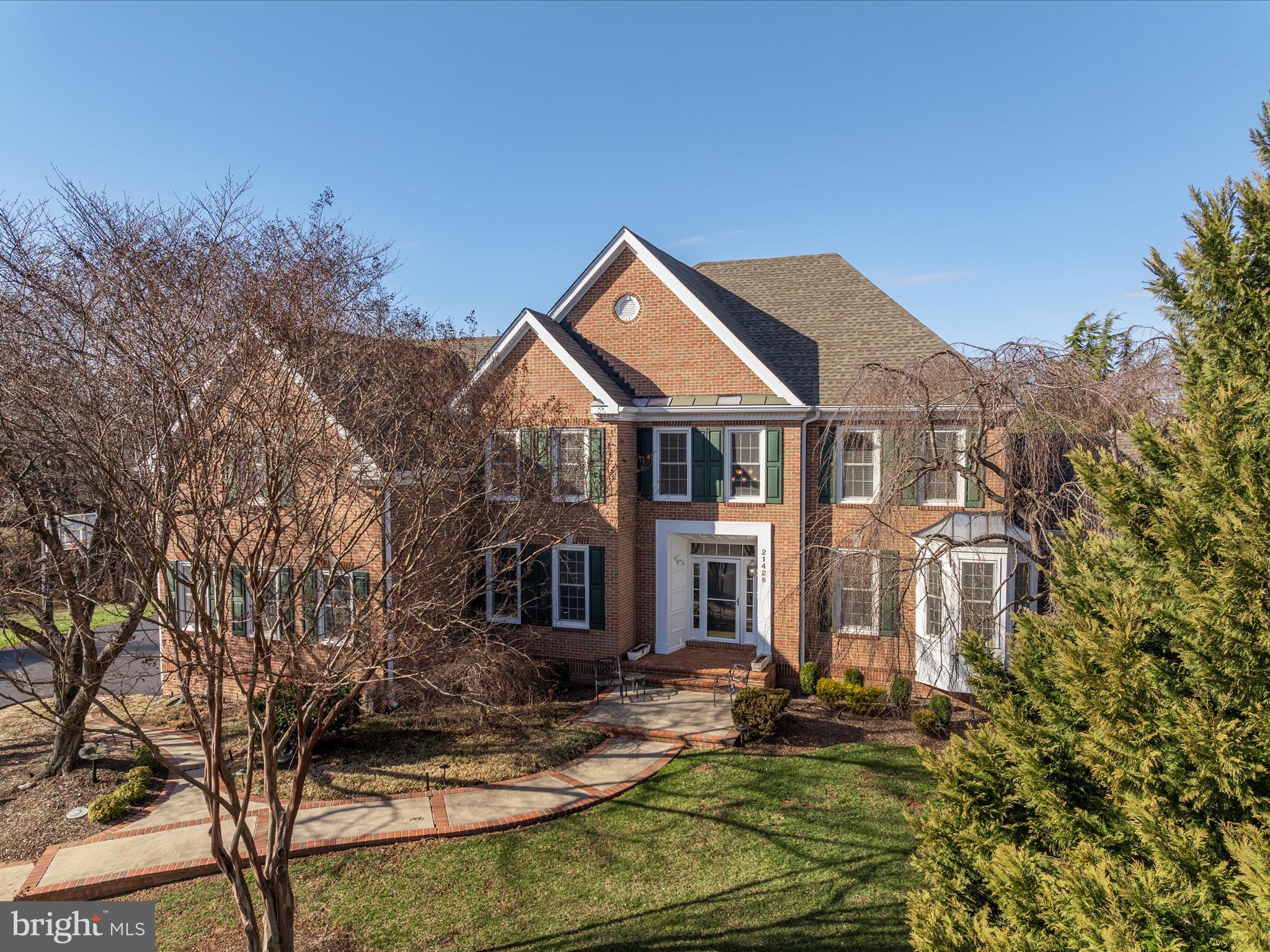 CAMERON CHASE - Residential