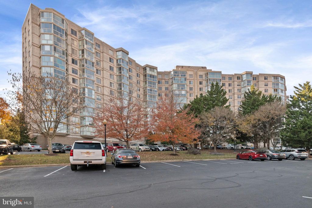 Photo of 19385 Cypress Ridge Terrace #415, LEESBURG, VA 20176 (MLS # VALO2109674)