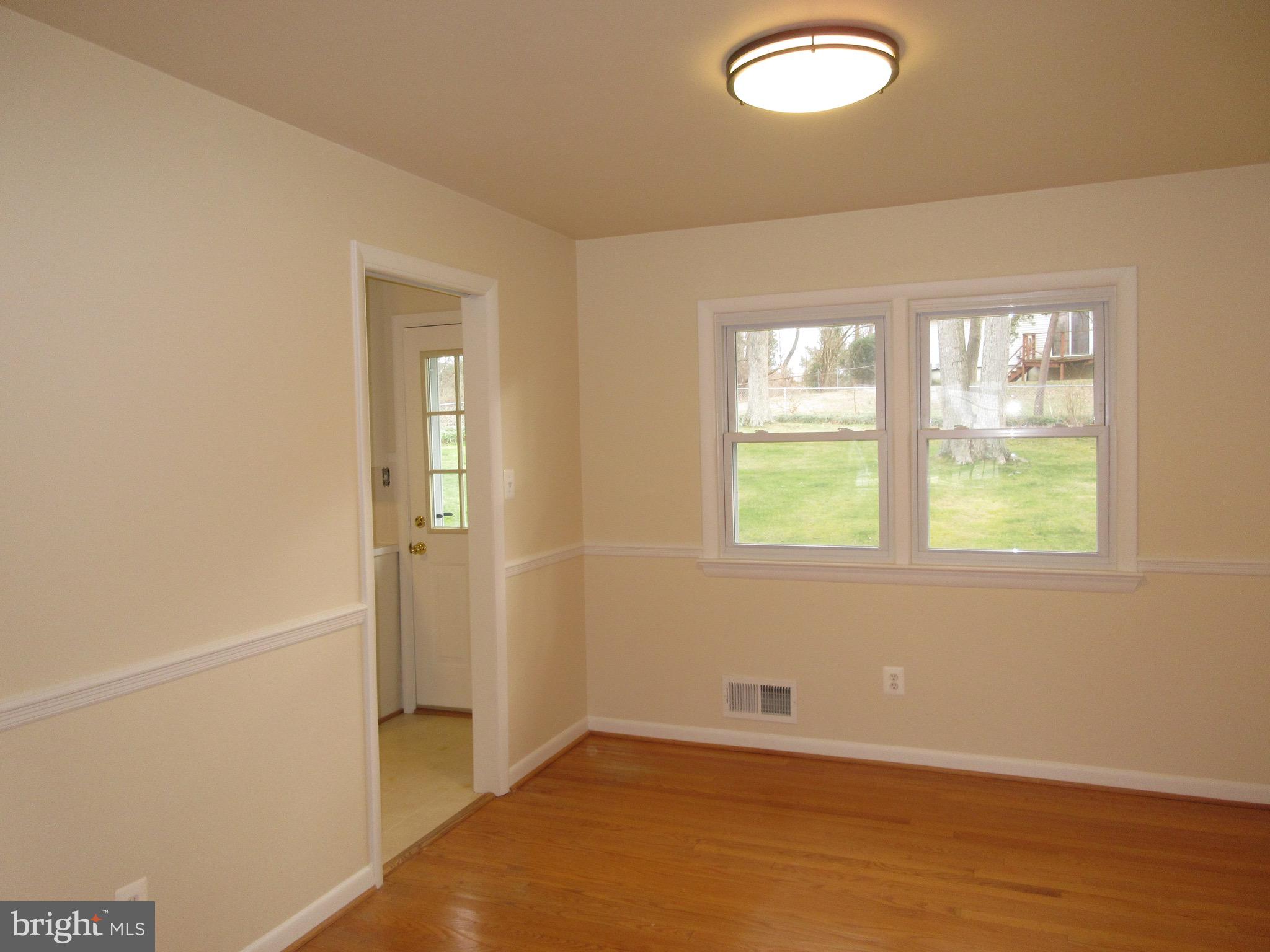 HICKORY KNOLL - Residential Lease