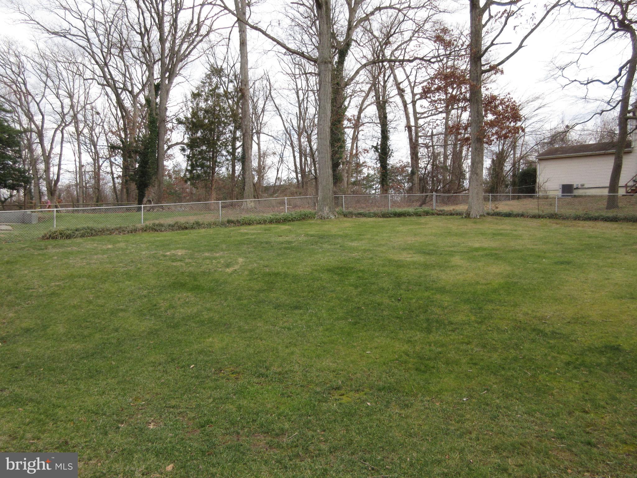 HICKORY KNOLL - Residential Lease