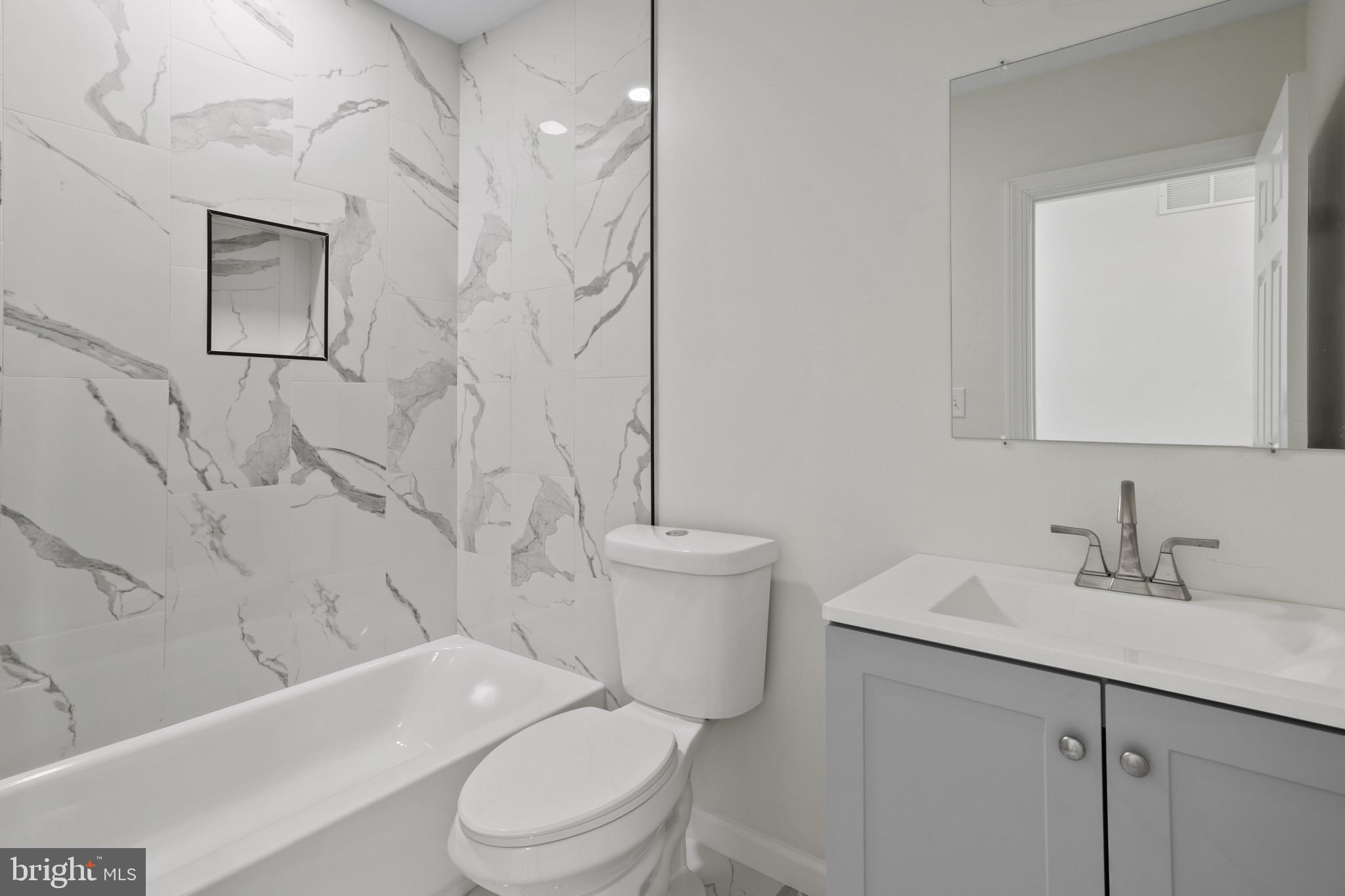 ASHLAND MEWS - Residential