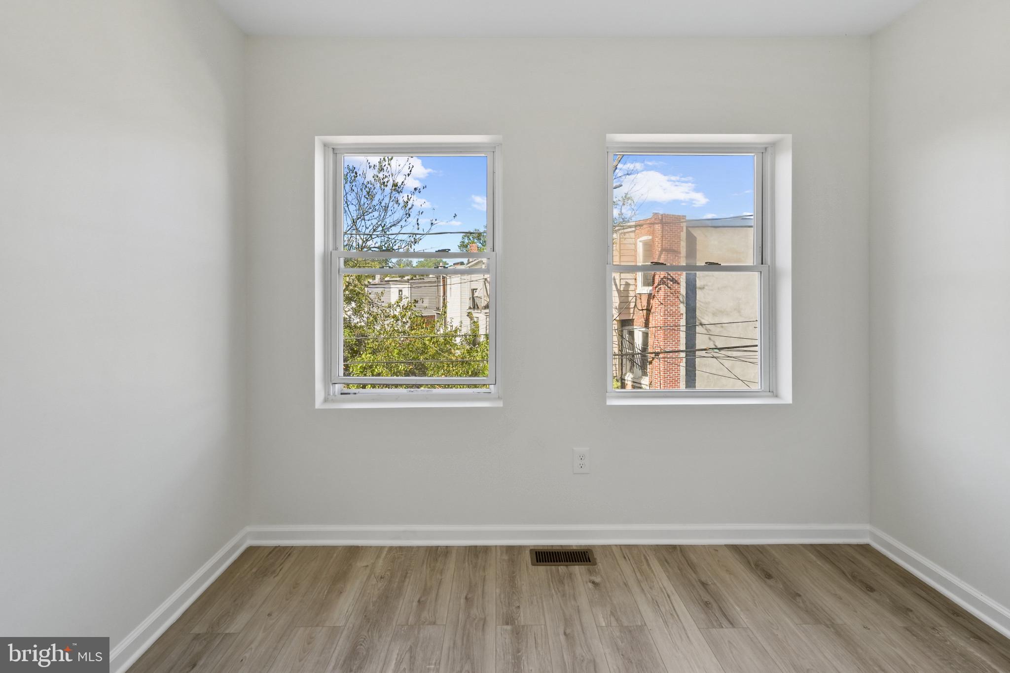ASHLAND MEWS - Residential