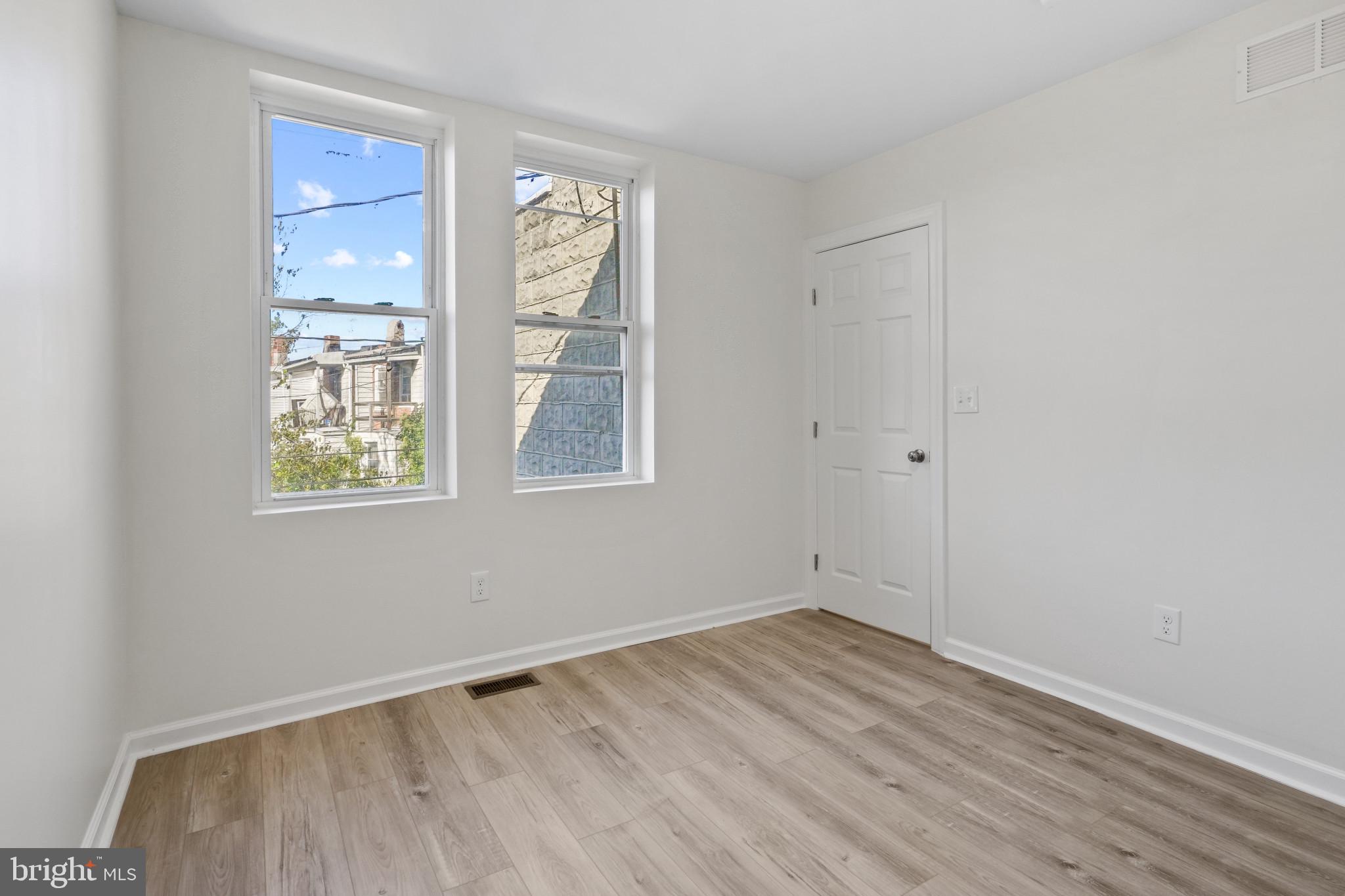 ASHLAND MEWS - Residential