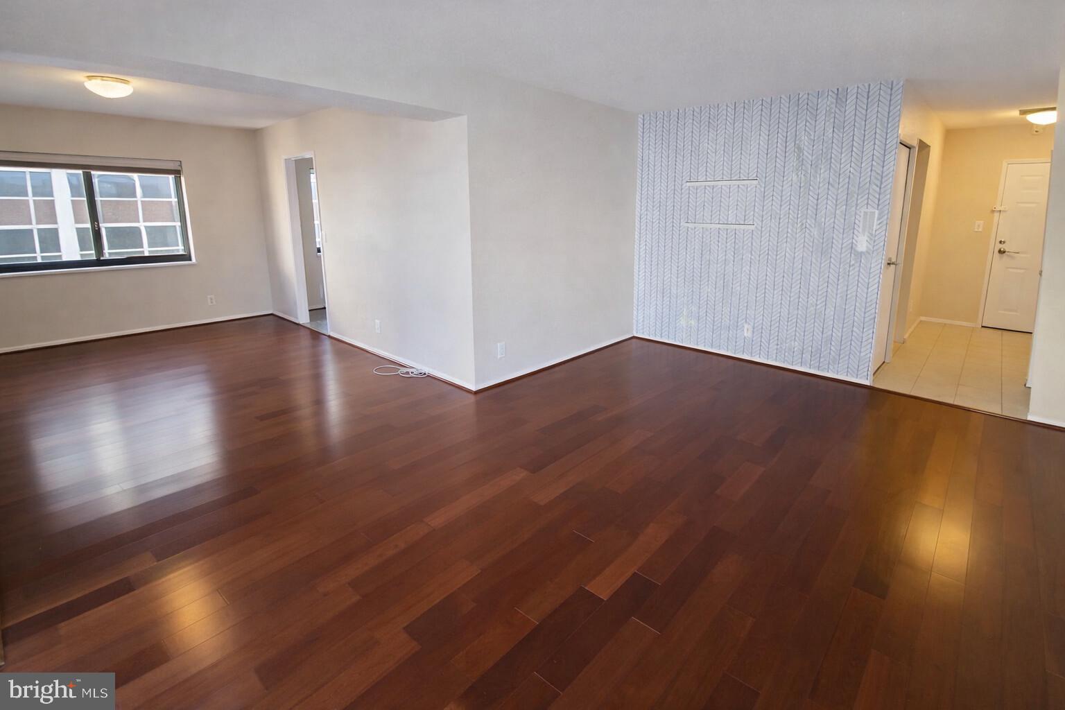 1600 N OAK STREET 706