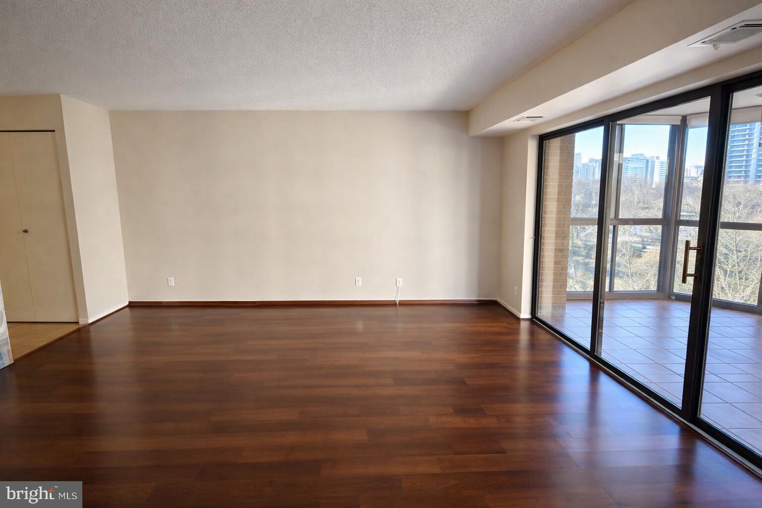 1600 N OAK STREET 706