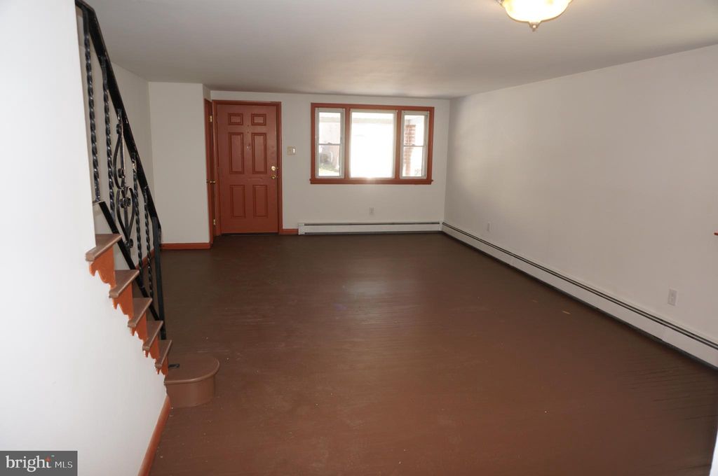 Photo of 250 E Chestnut Street, NORRISTOWN, PA 19401 (MLS # PAMC2169428)