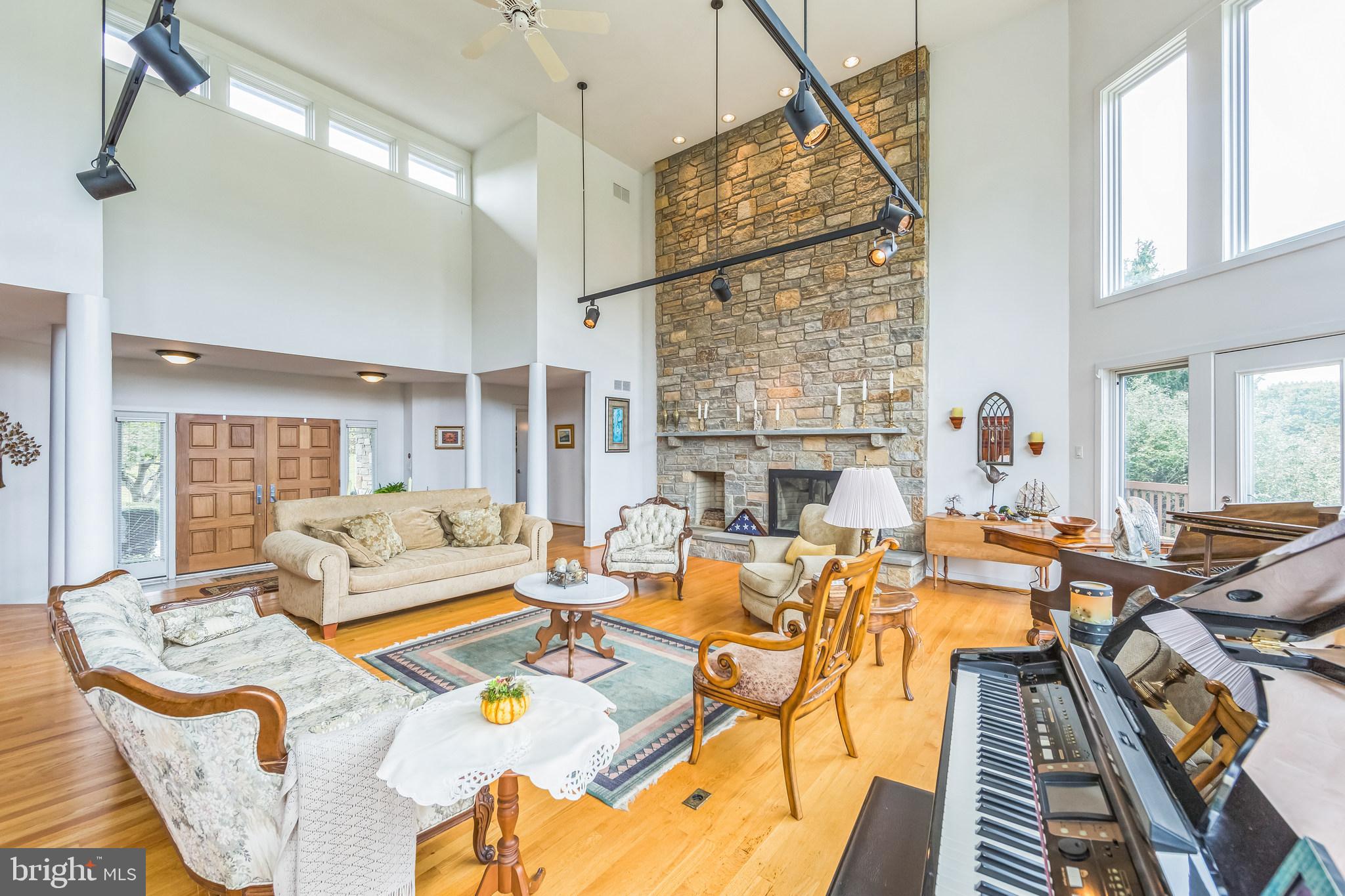 COTSWOLD ESTATES - Residential