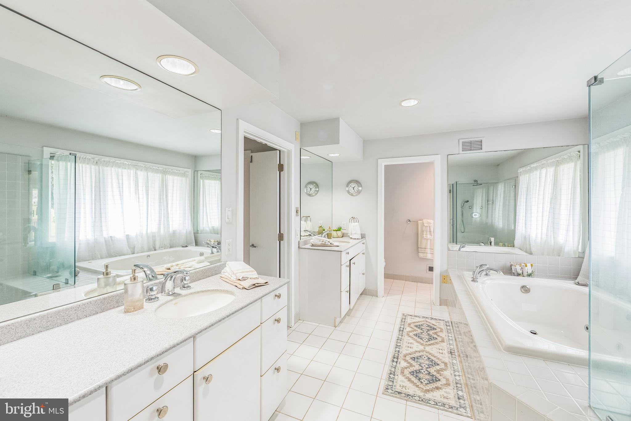 COTSWOLD ESTATES - Residential