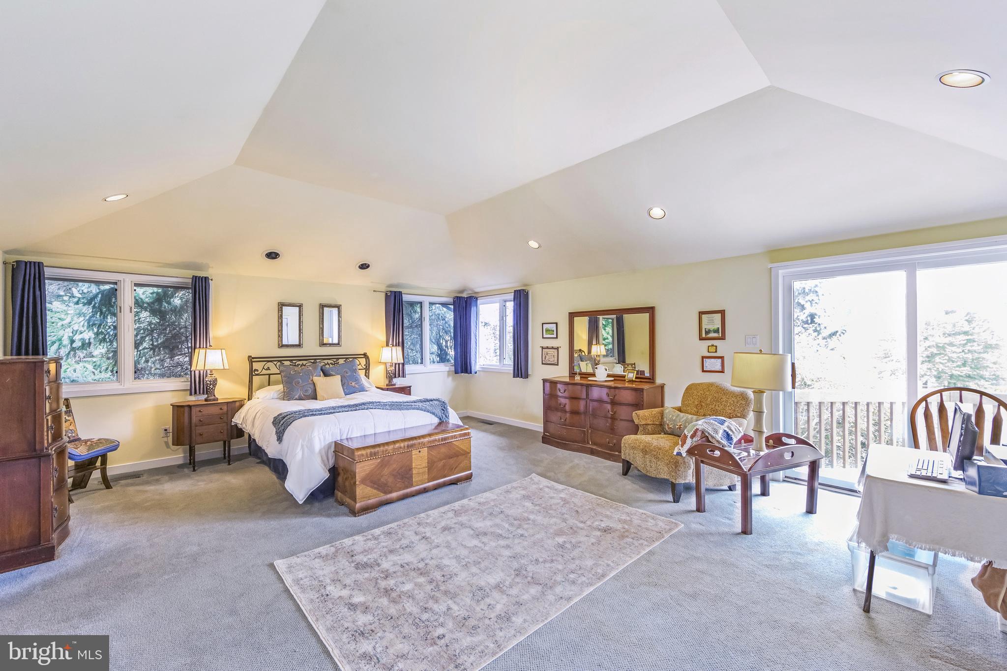 COTSWOLD ESTATES - Residential